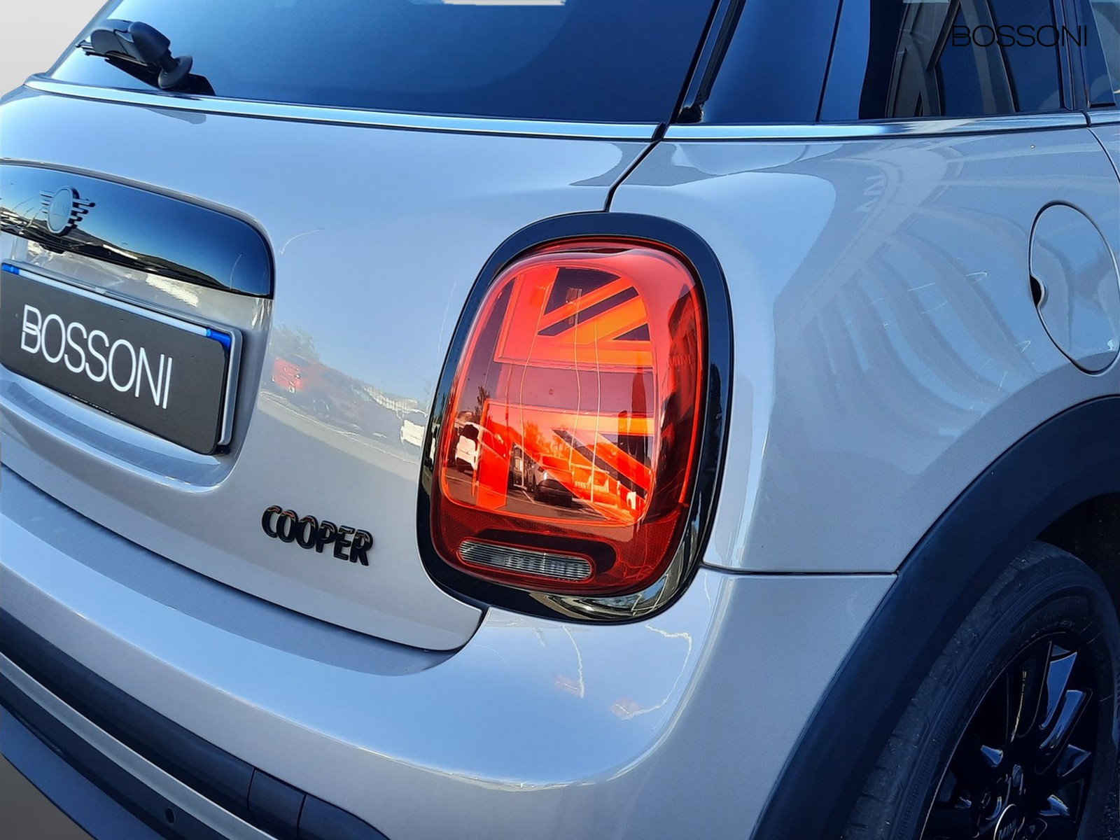 24 - Mini Mini 5 porte 1.5 twin power turbo cooper essential