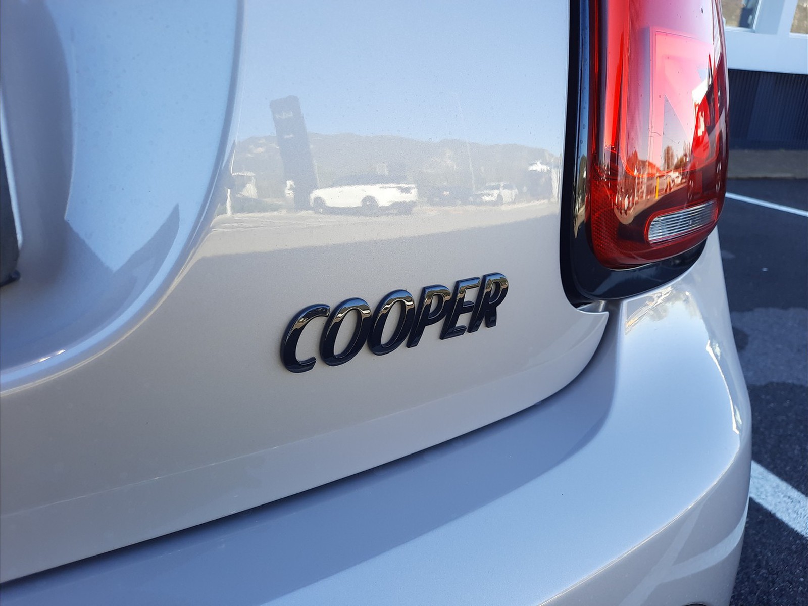 27 - Mini Mini 5 porte 1.5 twin power turbo cooper essential