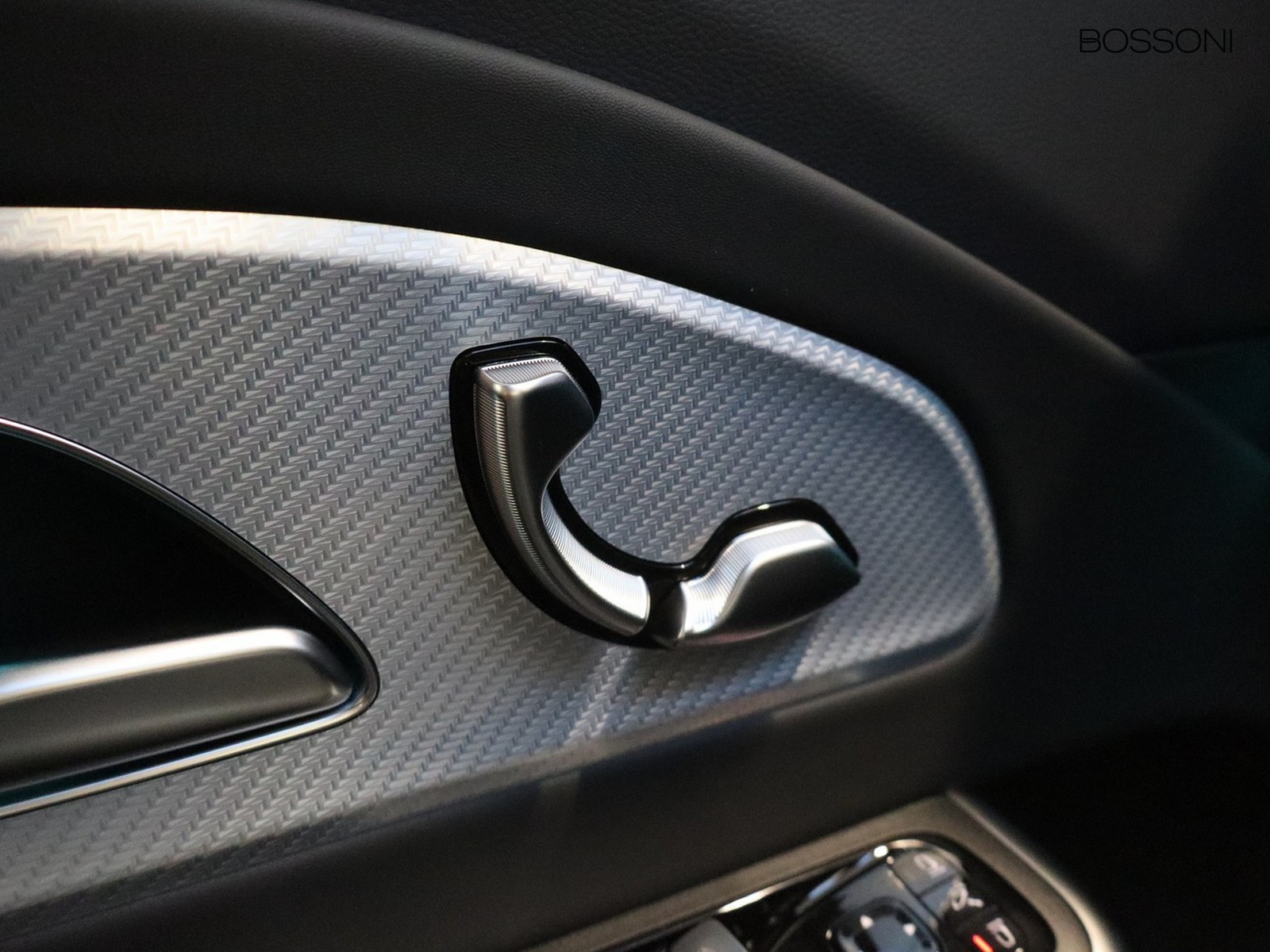 15 - Mercedes CLA 200 amg line premium auto