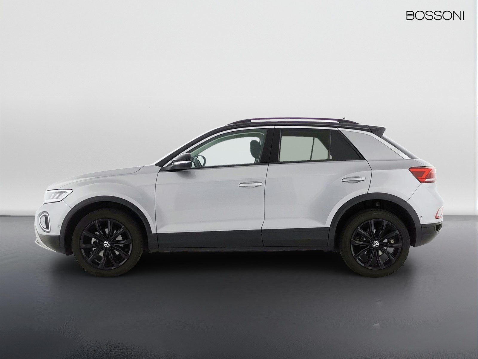3 - Volkswagen T-Roc 1.0 tsi sport