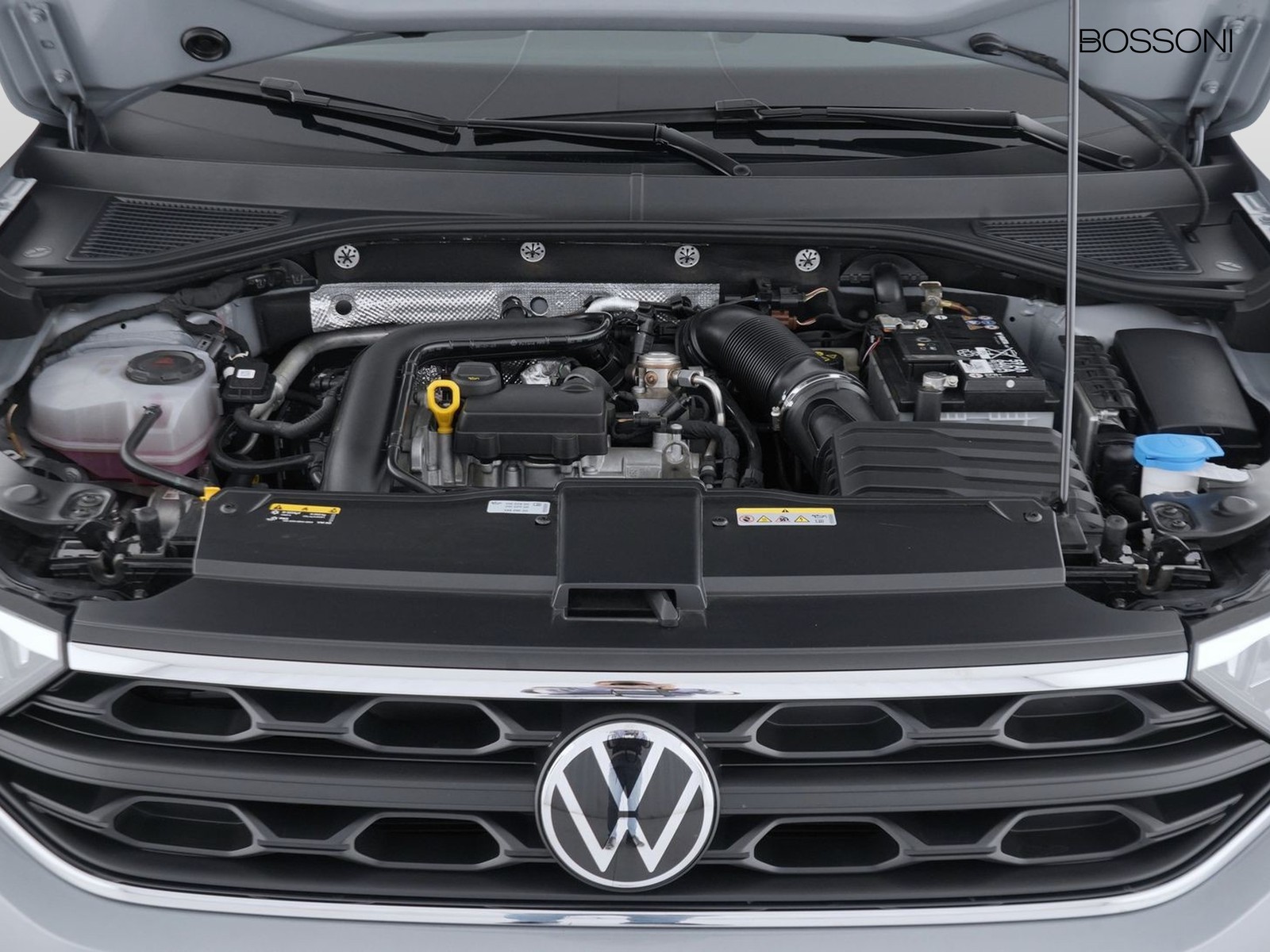 11 - Volkswagen T-Roc 1.0 tsi sport