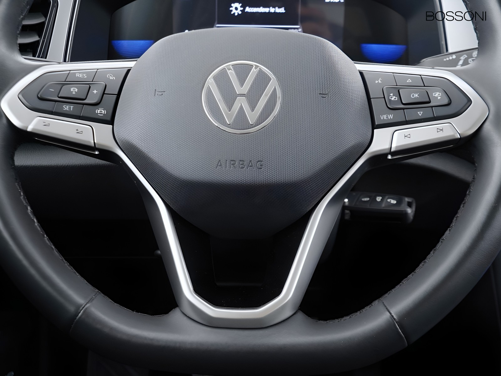 15 - Volkswagen T-Roc 1.0 tsi sport