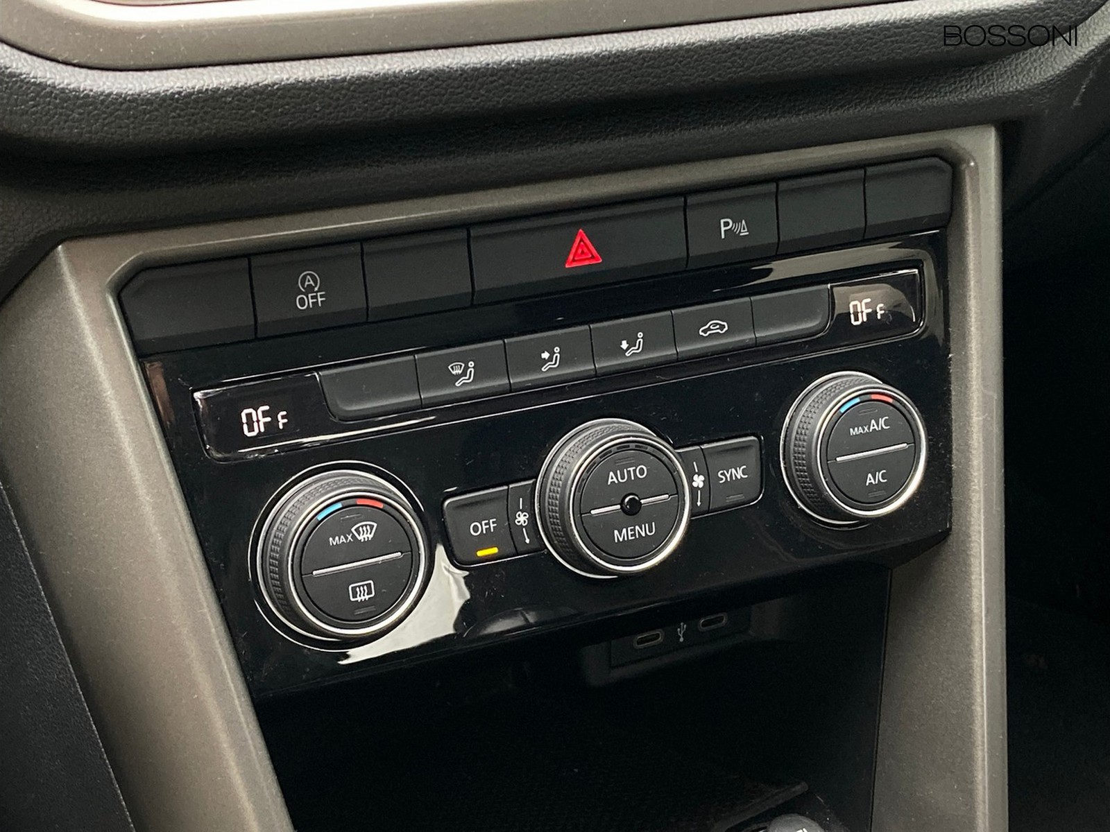 17 - Volkswagen T-Roc 2.0 tdi scr 115cv business