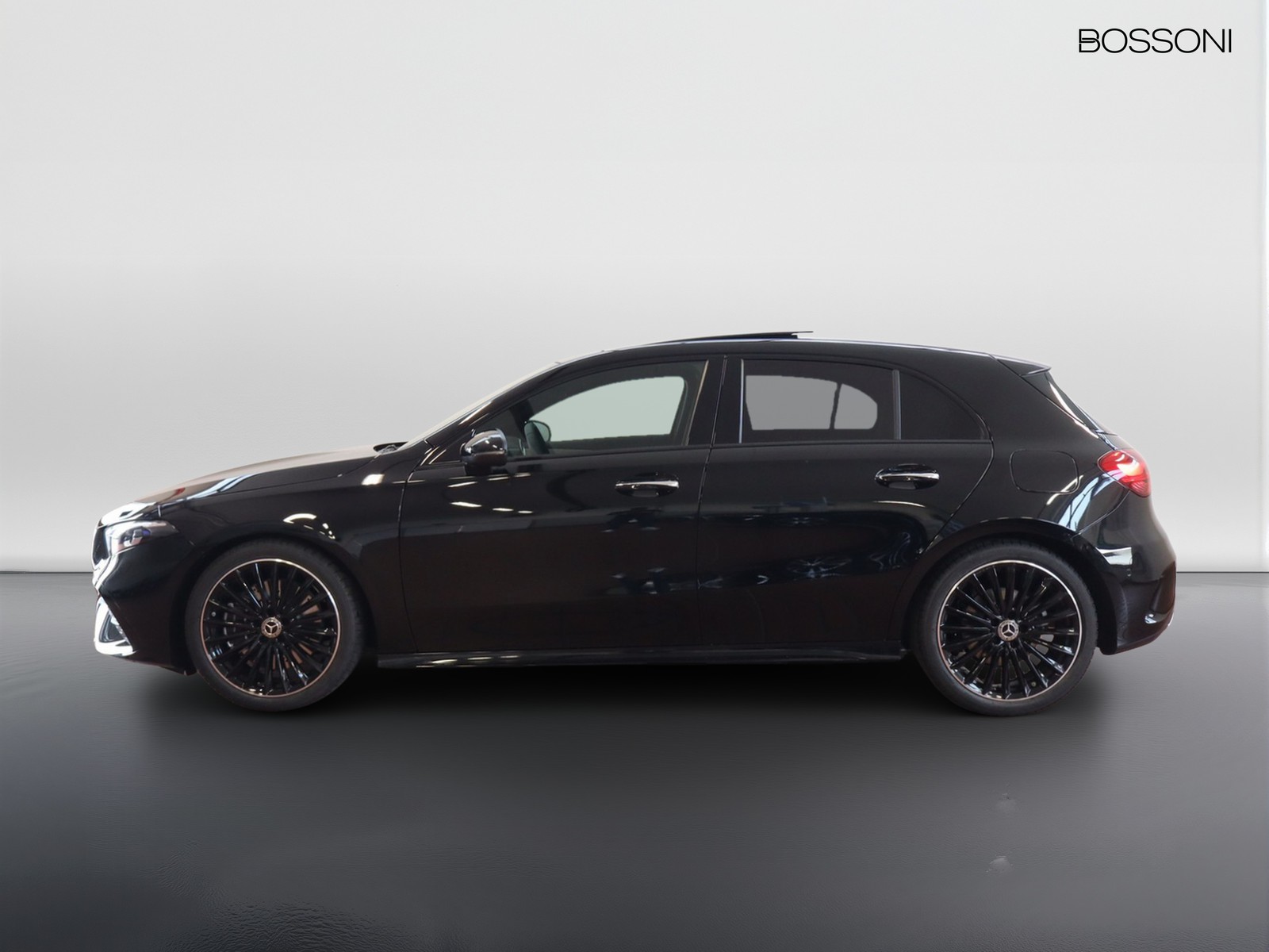 3 - Mercedes Classe A 250 amg line premium 4matic speedshift dct amg 8g