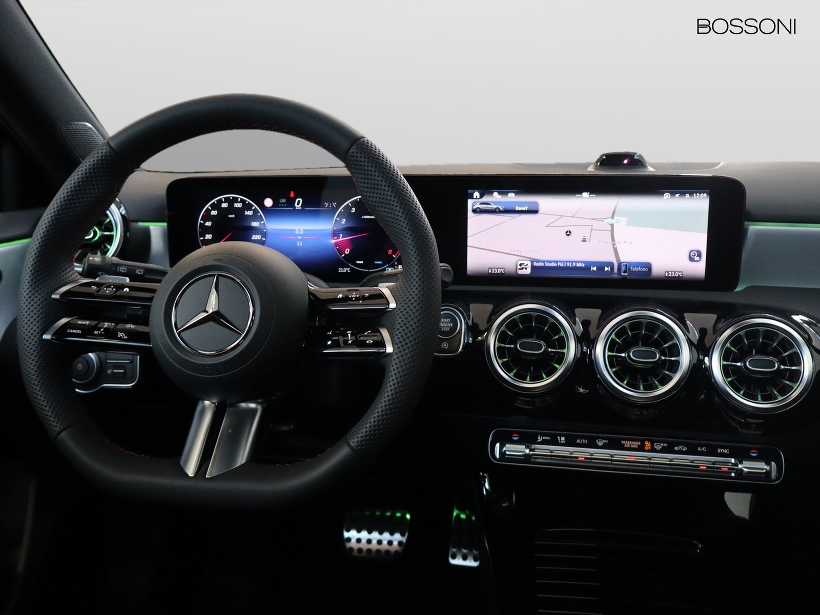 12 - Mercedes Classe A 250 amg line premium 4matic speedshift dct amg 8g