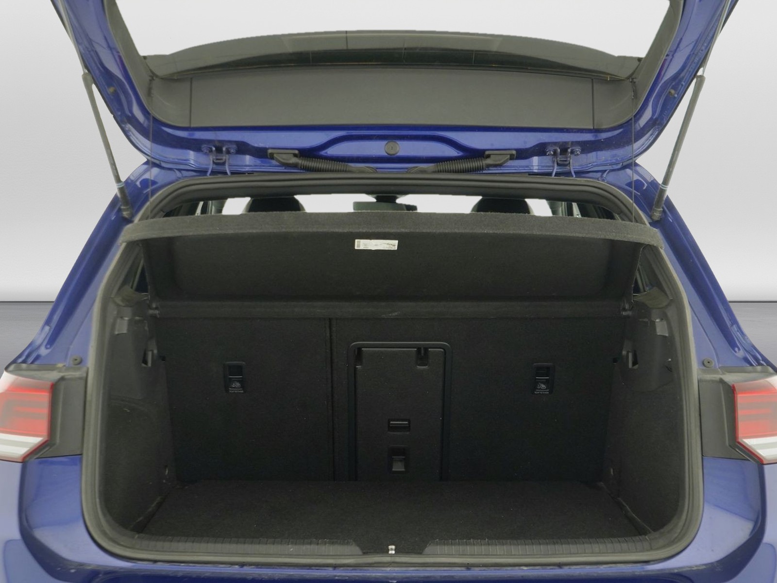 10 - Volkswagen Golf 1.5 tsi evo act 150cv r-line