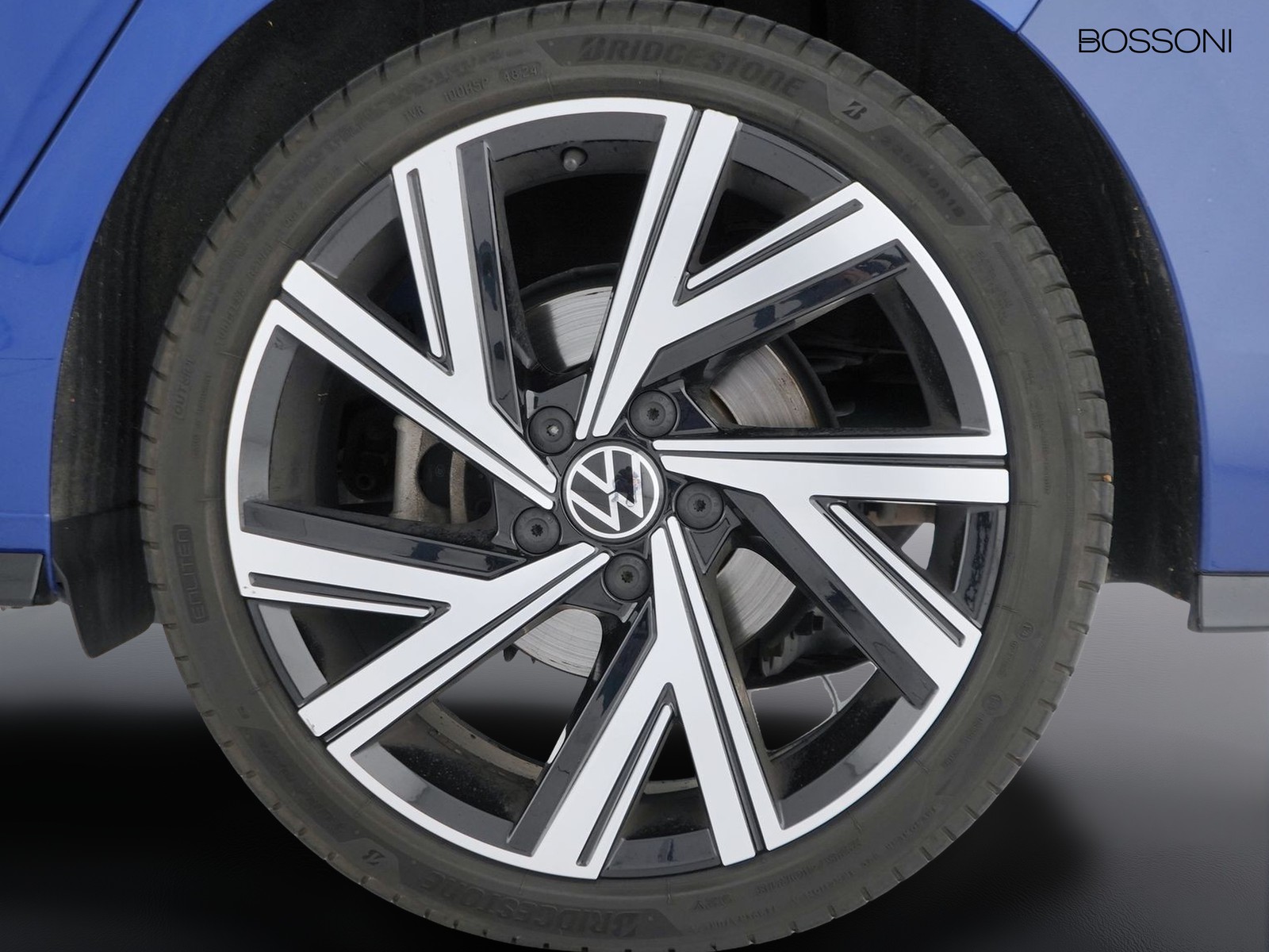 12 - Volkswagen Golf 1.5 tsi evo act 150cv r-line