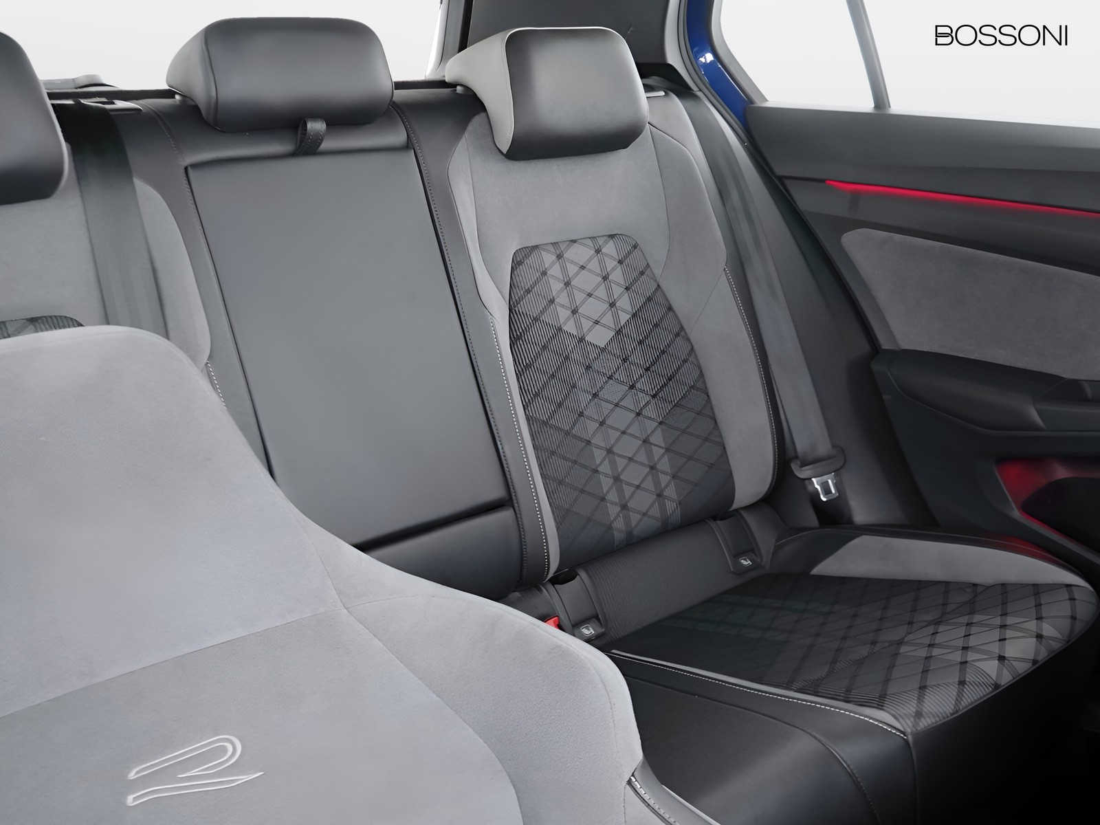 21 - Volkswagen Golf 1.5 tsi evo act 150cv r-line