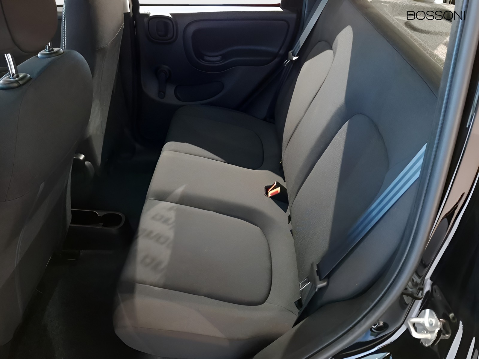 12 - Fiat Pandina 1.0 firefly hybrid 65cv icon s&s