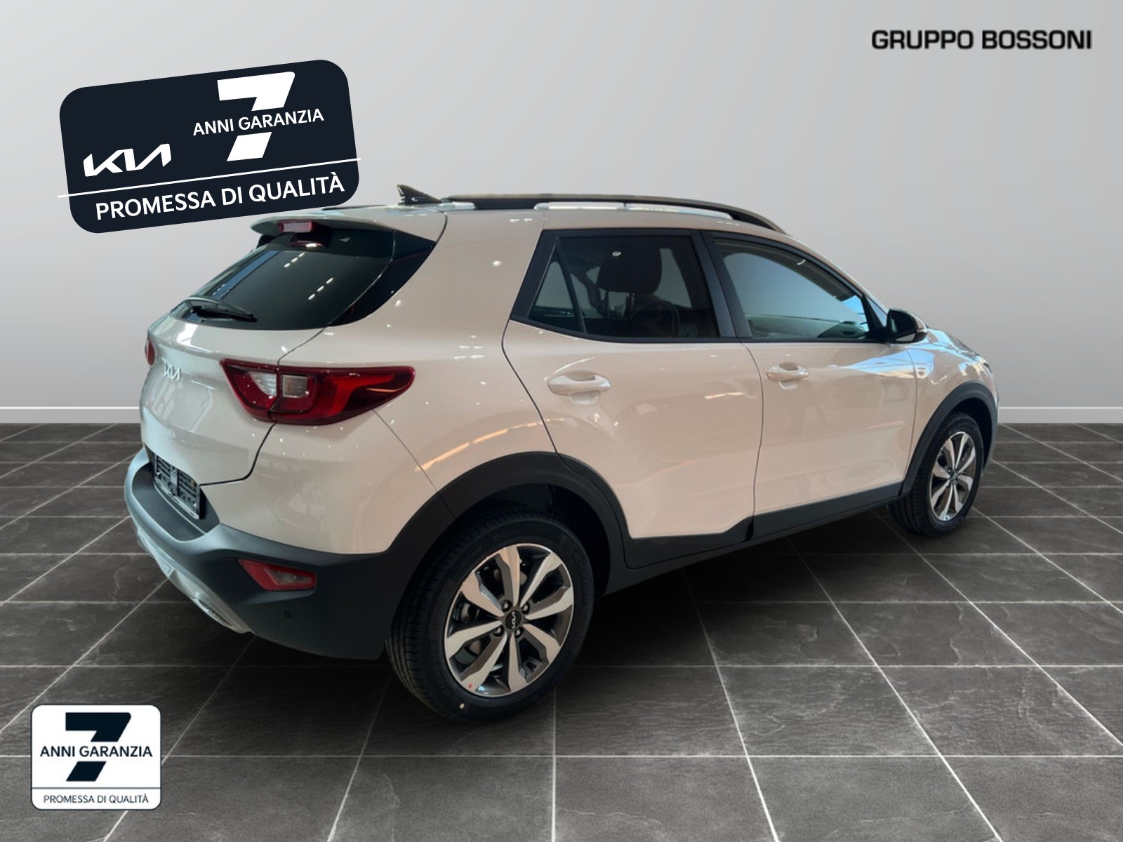 6 - Kia Stonic 1.2 mpi 79cv style special edition