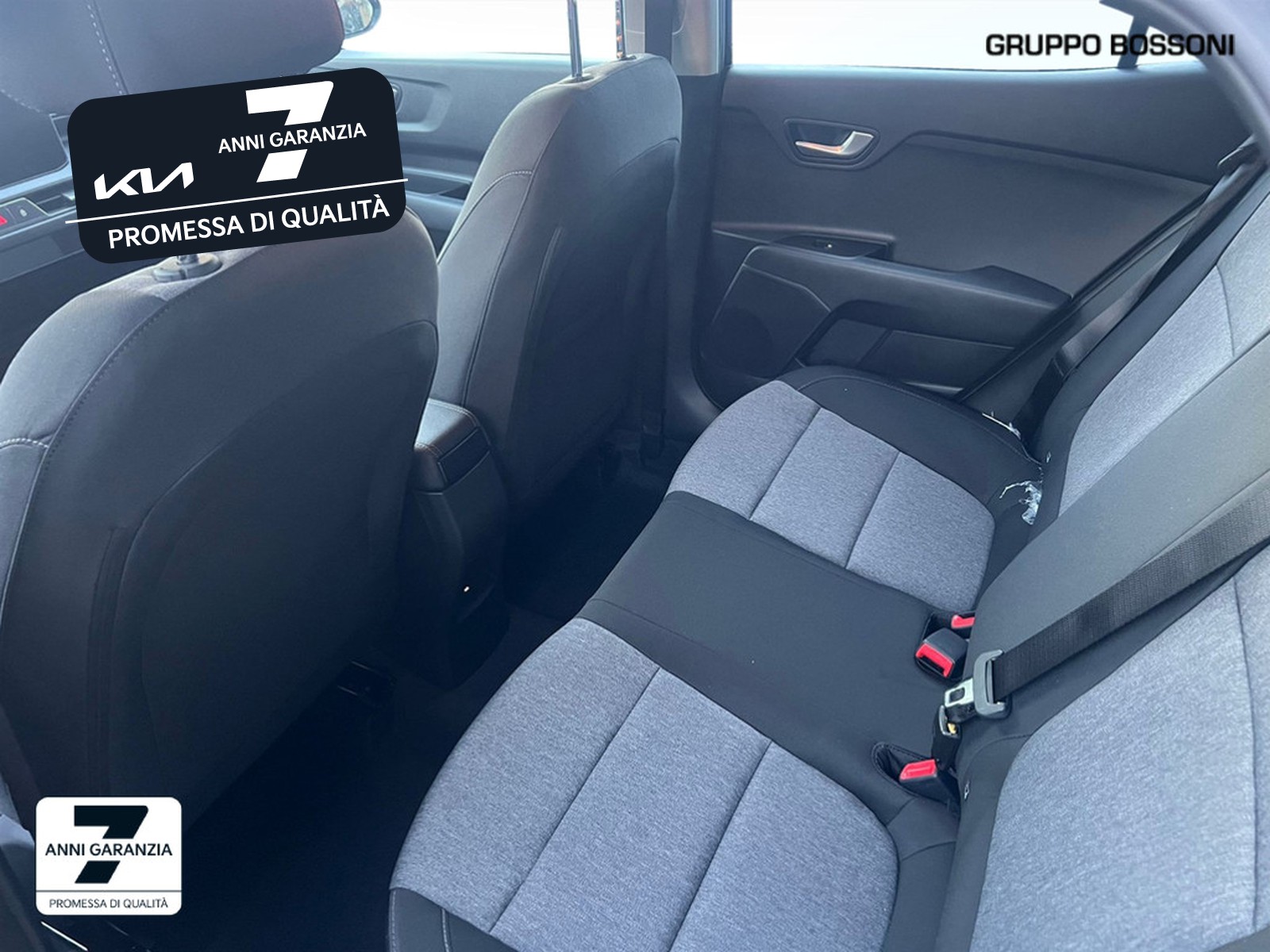 8 - Kia Stonic 1.0 t-gdi urban