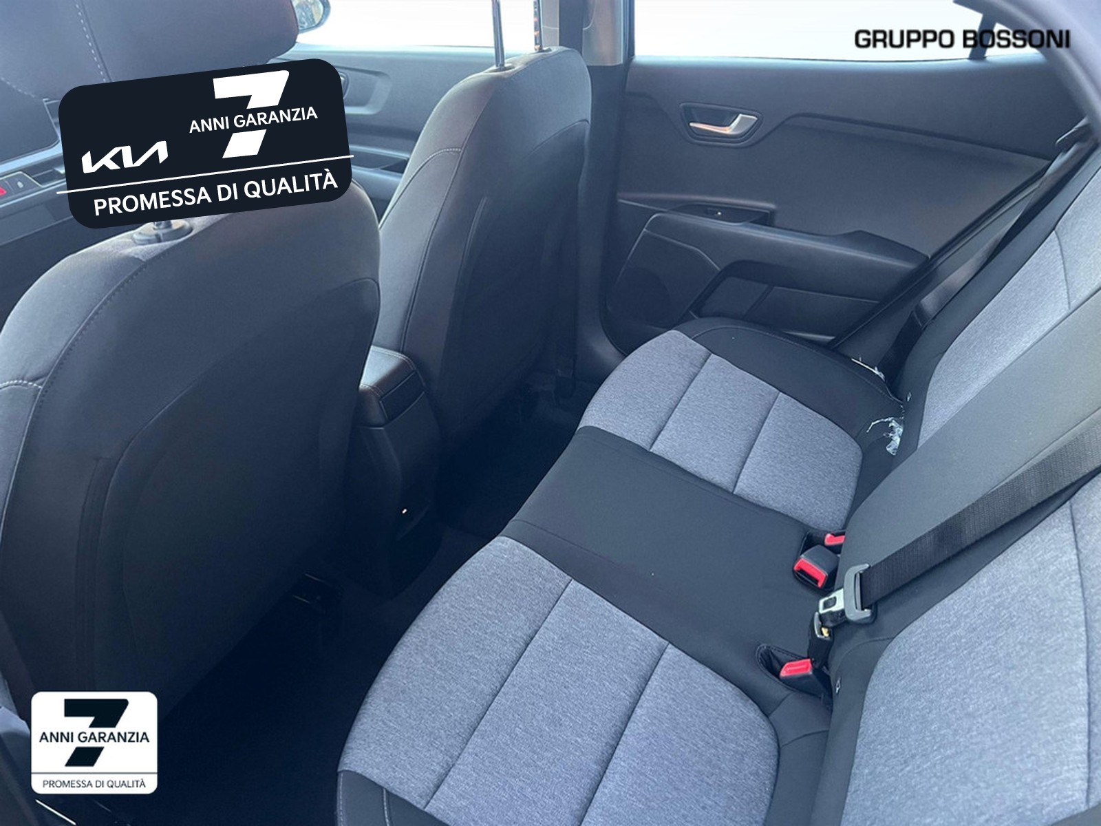 8 - Kia Stonic 1.0 t-gdi urban