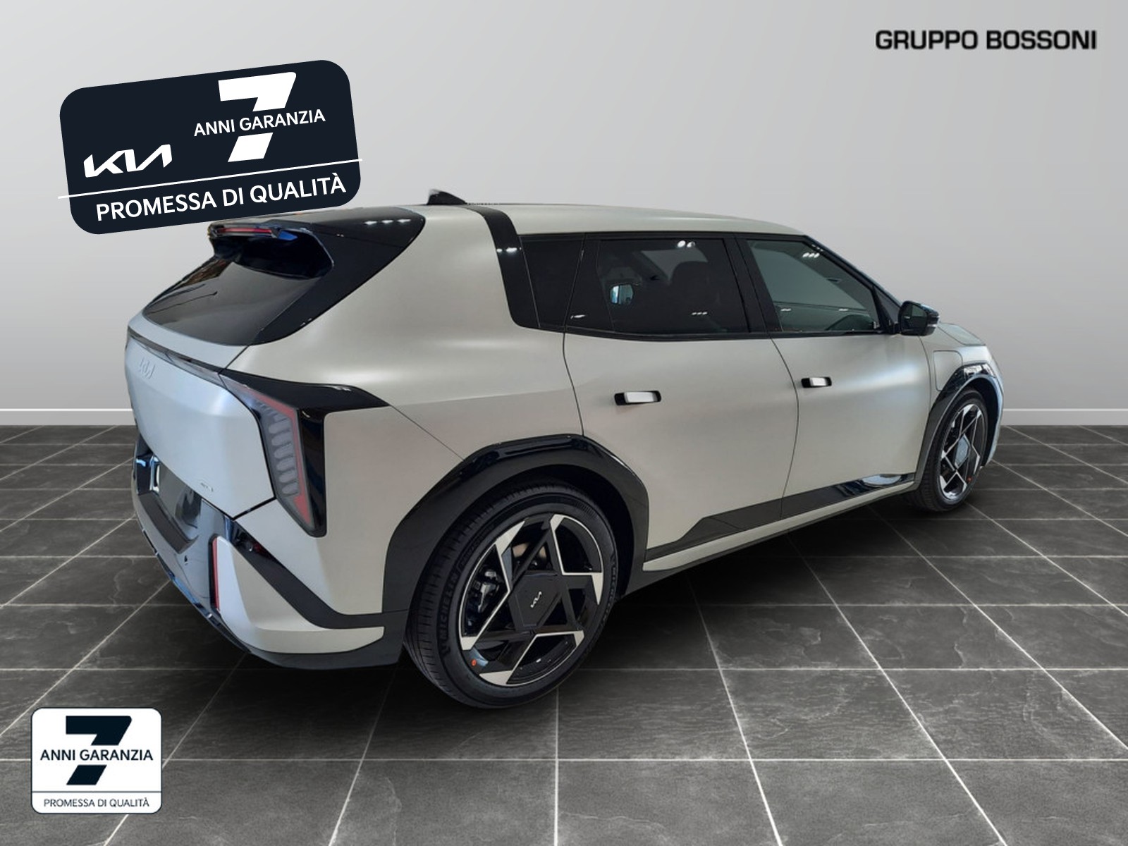 3 - Kia EV4 81,4 kwh long range gt-line launch edition fwd