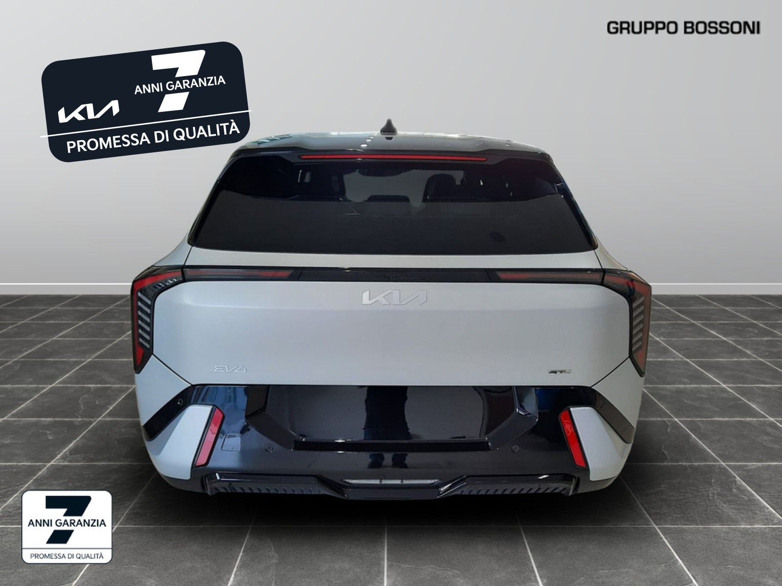 4 - Kia EV4 81,4 kwh long range gt-line launch edition fwd