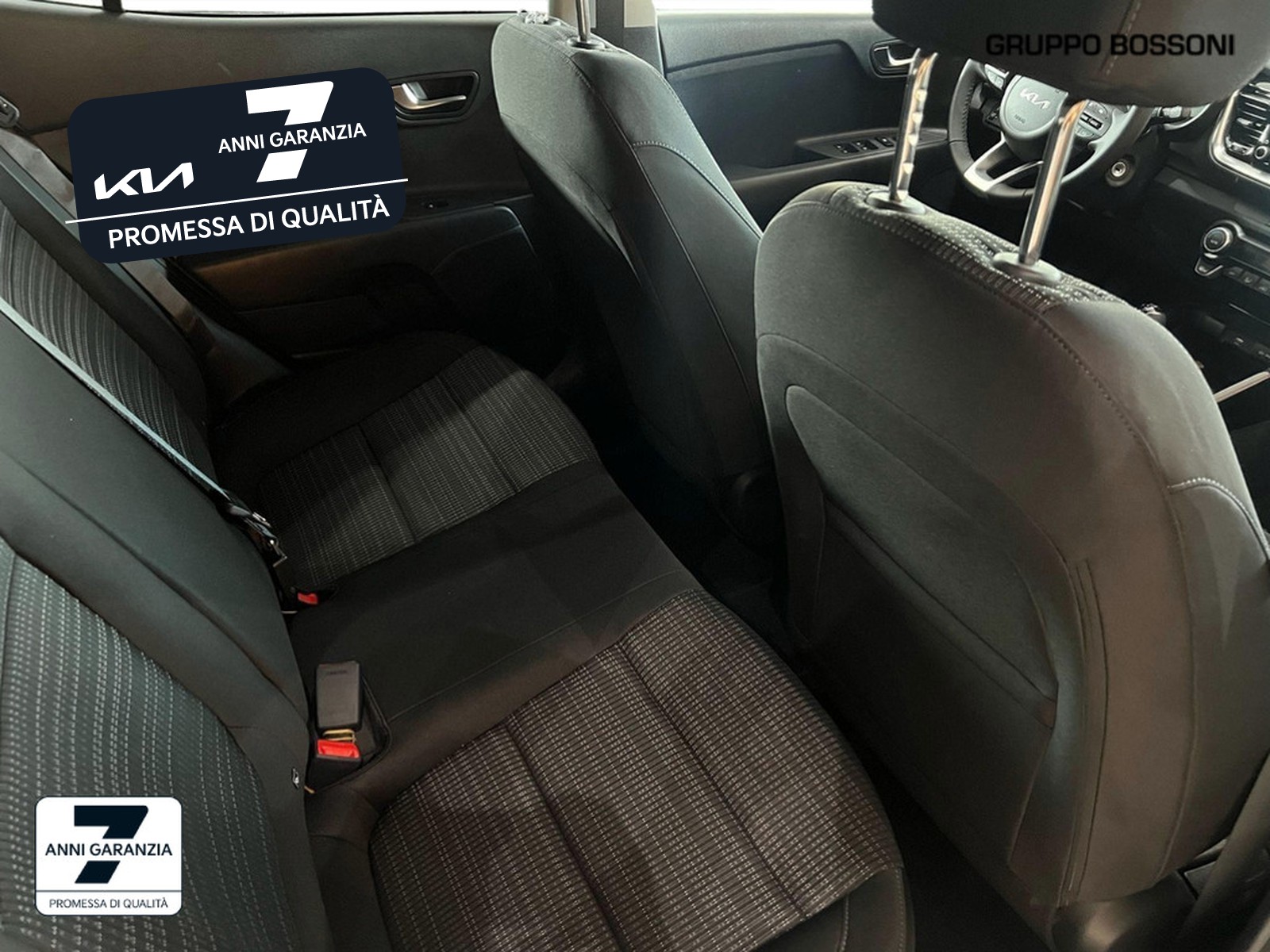 8 - Kia Stonic 1.2 mpi gpl 78cv style special edition