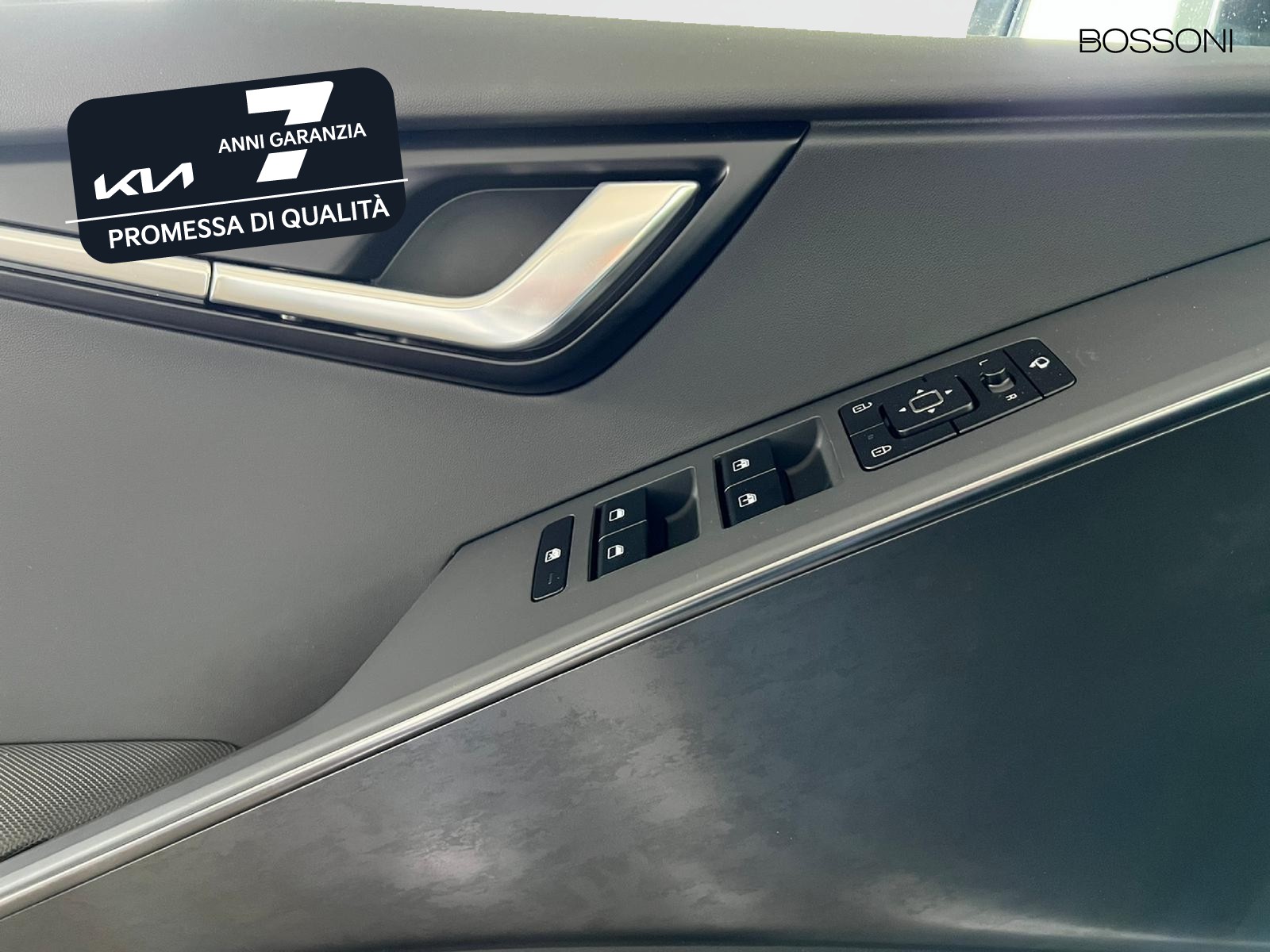 12 - Kia Niro 1.6 gdi hev tri-fuel 126cv style dct6