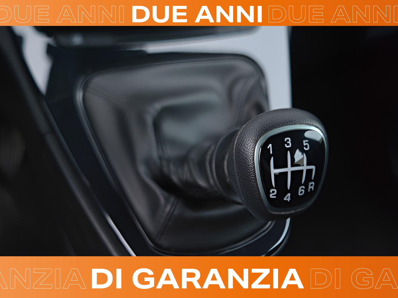 12 - Lancia Ypsilon 1.0 firefly hybrid 70cv platino s&s