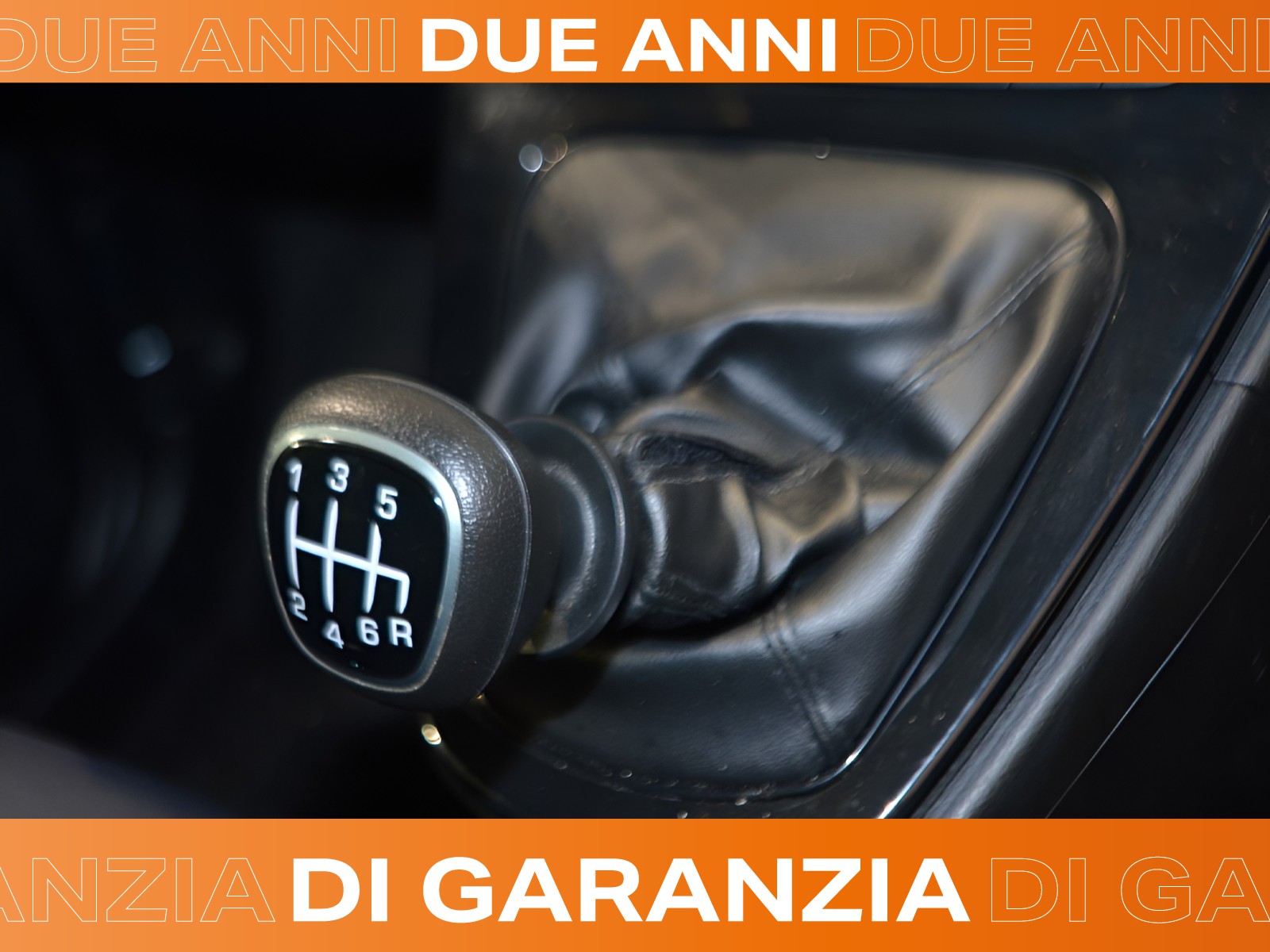 12 - Lancia Ypsilon 1.0 firefly hybrid 70cv platino s&s