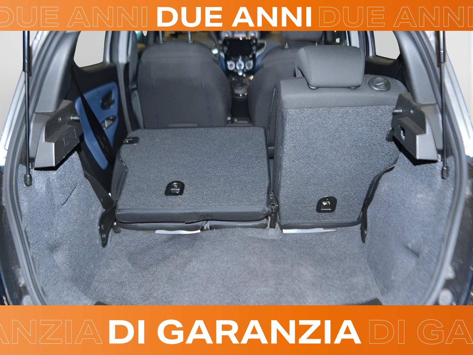 15 - Lancia Ypsilon 1.0 firefly hybrid 70cv platino s&s