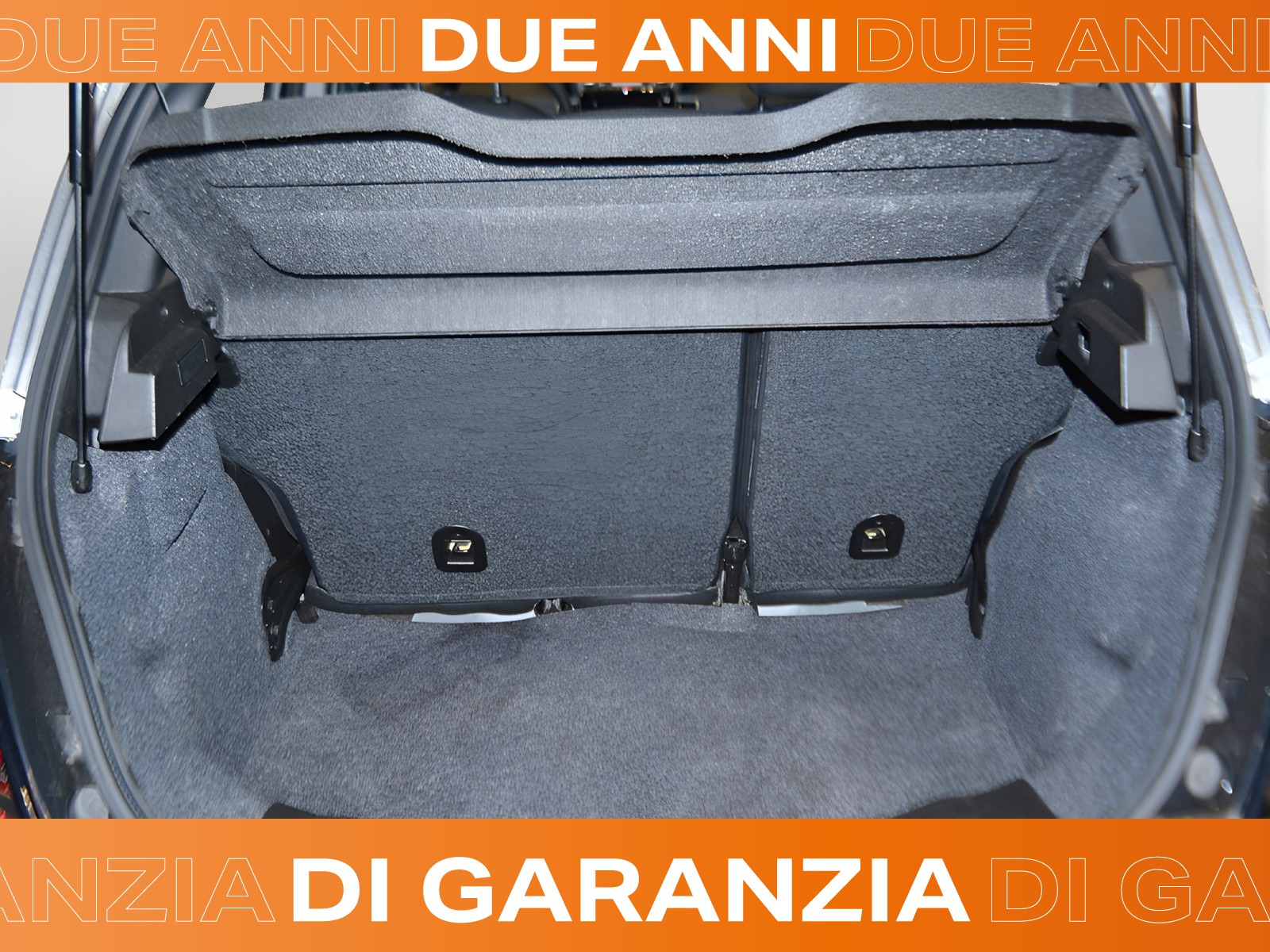 14 - Lancia Ypsilon 1.0 firefly hybrid 70cv platino s&s