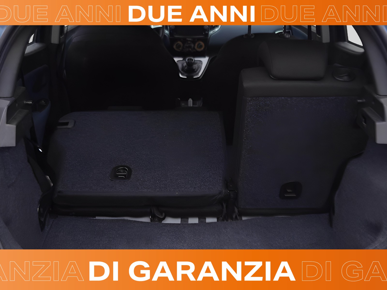 15 - Lancia Ypsilon 1.0 firefly hybrid 70cv platino s&s