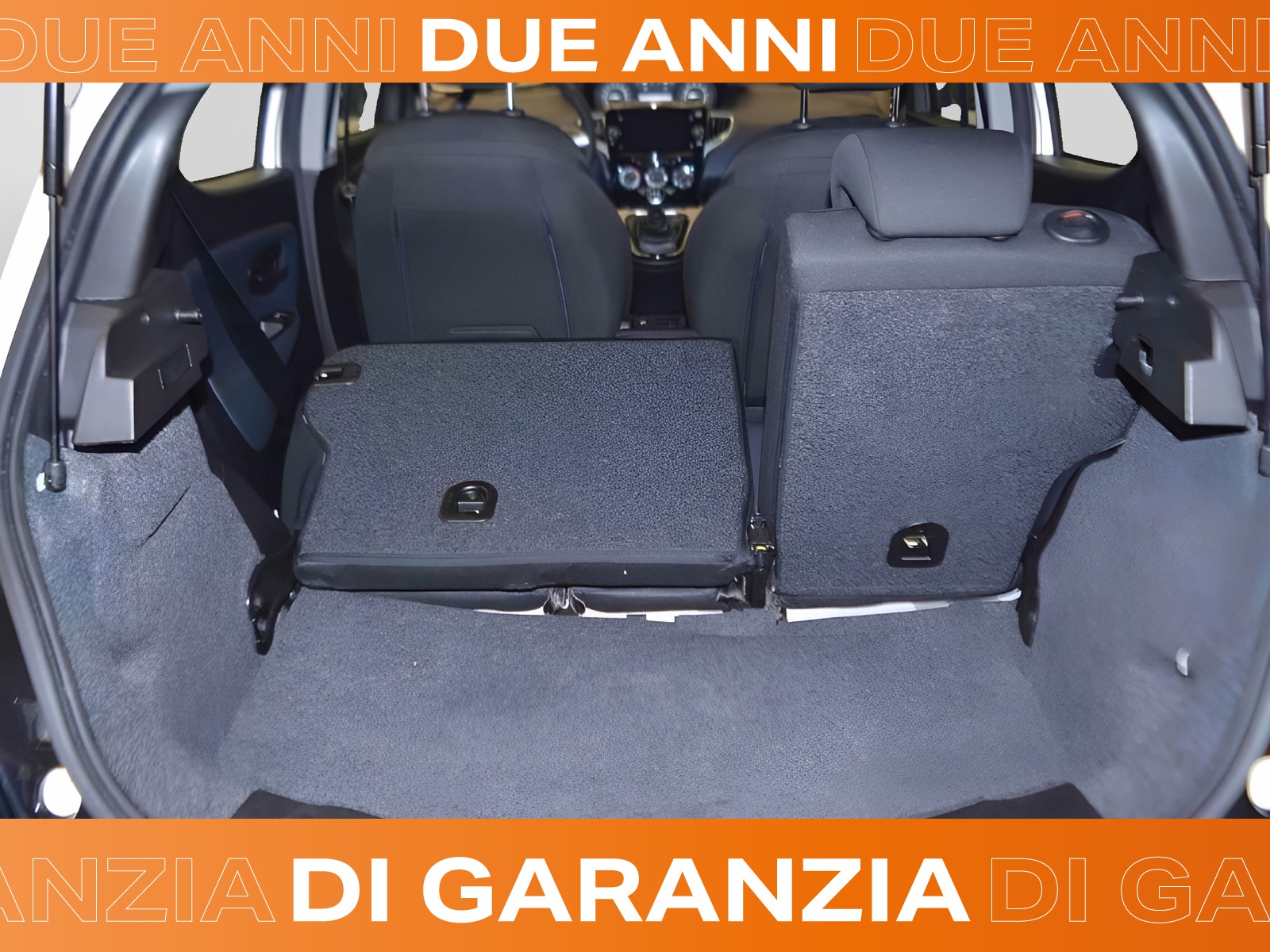 15 - Lancia Ypsilon 1.0 firefly hybrid 70cv platino s&s