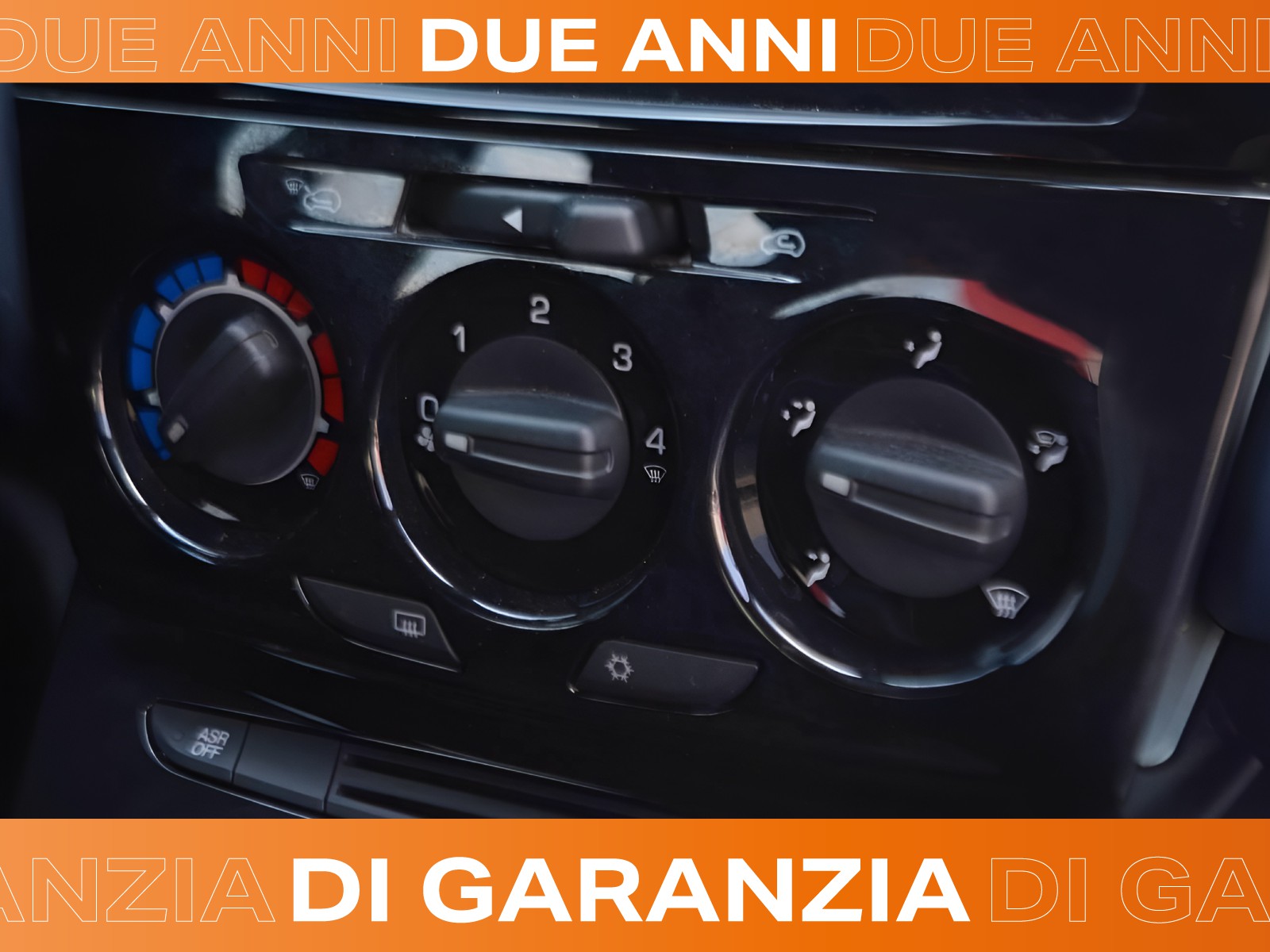 11 - Lancia Ypsilon 1.0 firefly hybrid 70cv platino s&s