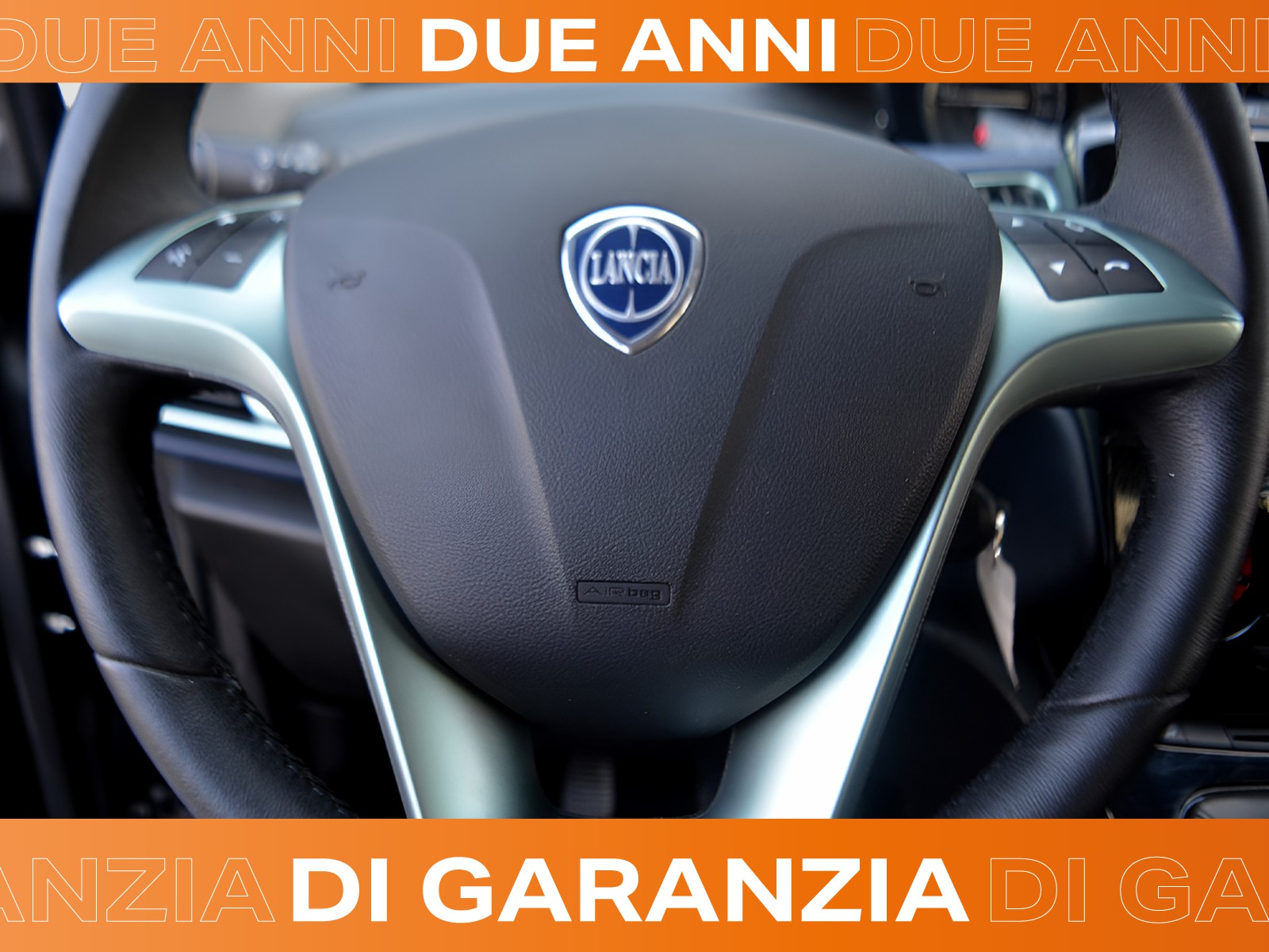 9 - Lancia Ypsilon 1.0 firefly hybrid 70cv platino s&s