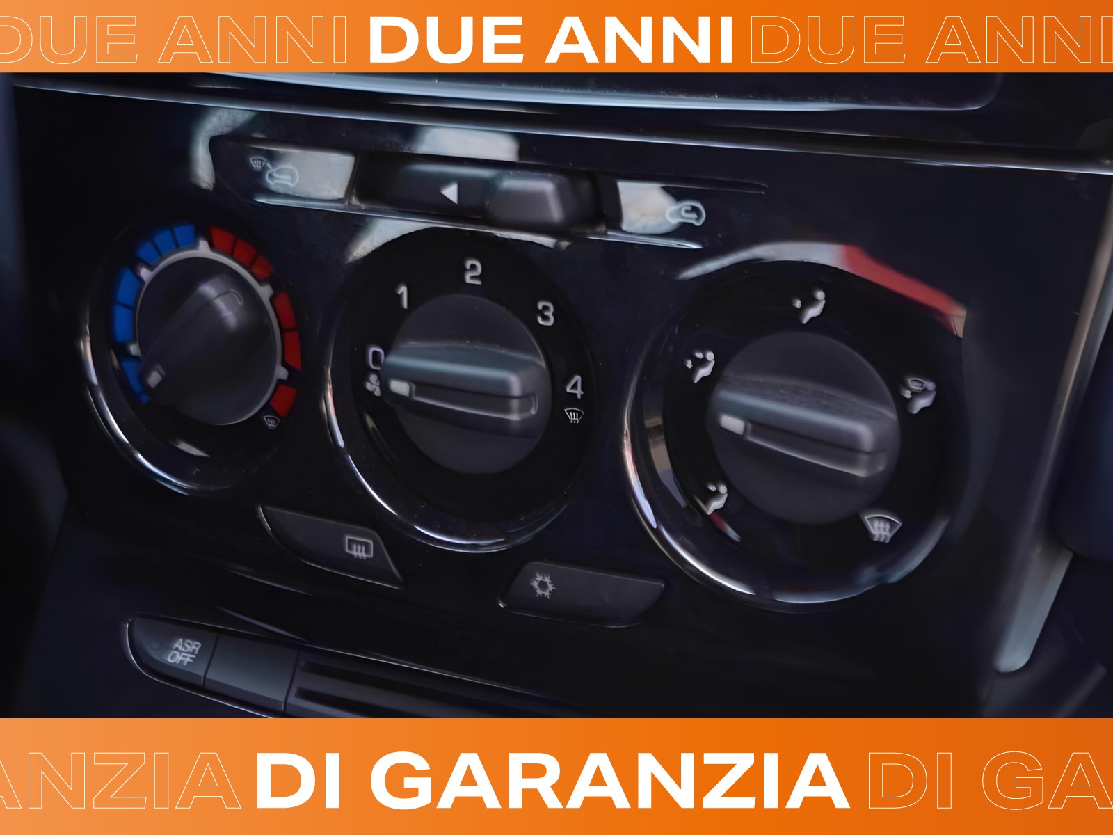 11 - Lancia Ypsilon 1.0 firefly hybrid 70cv platino s&s