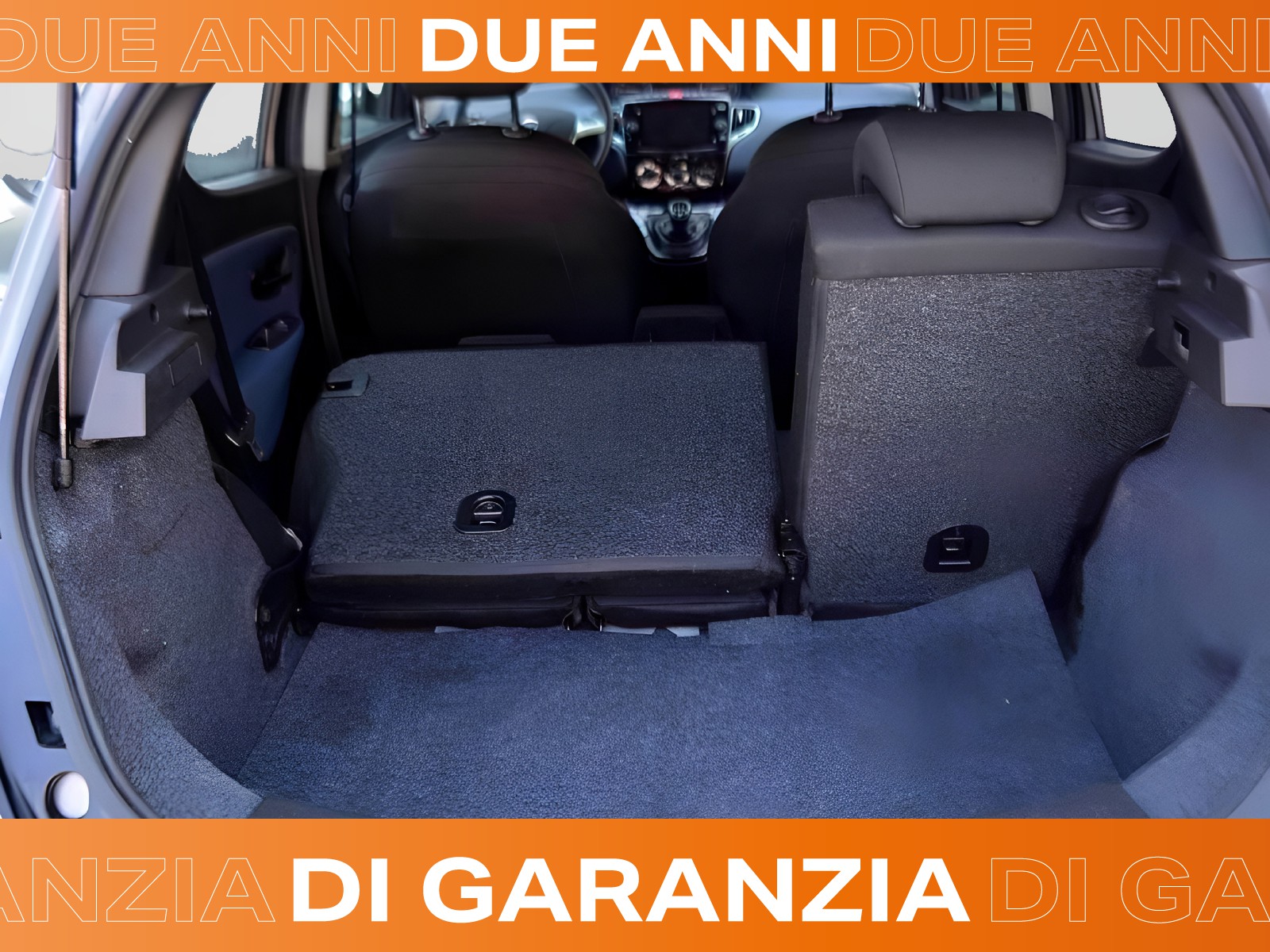 15 - Lancia Ypsilon 1.0 firefly hybrid 70cv platino s&s