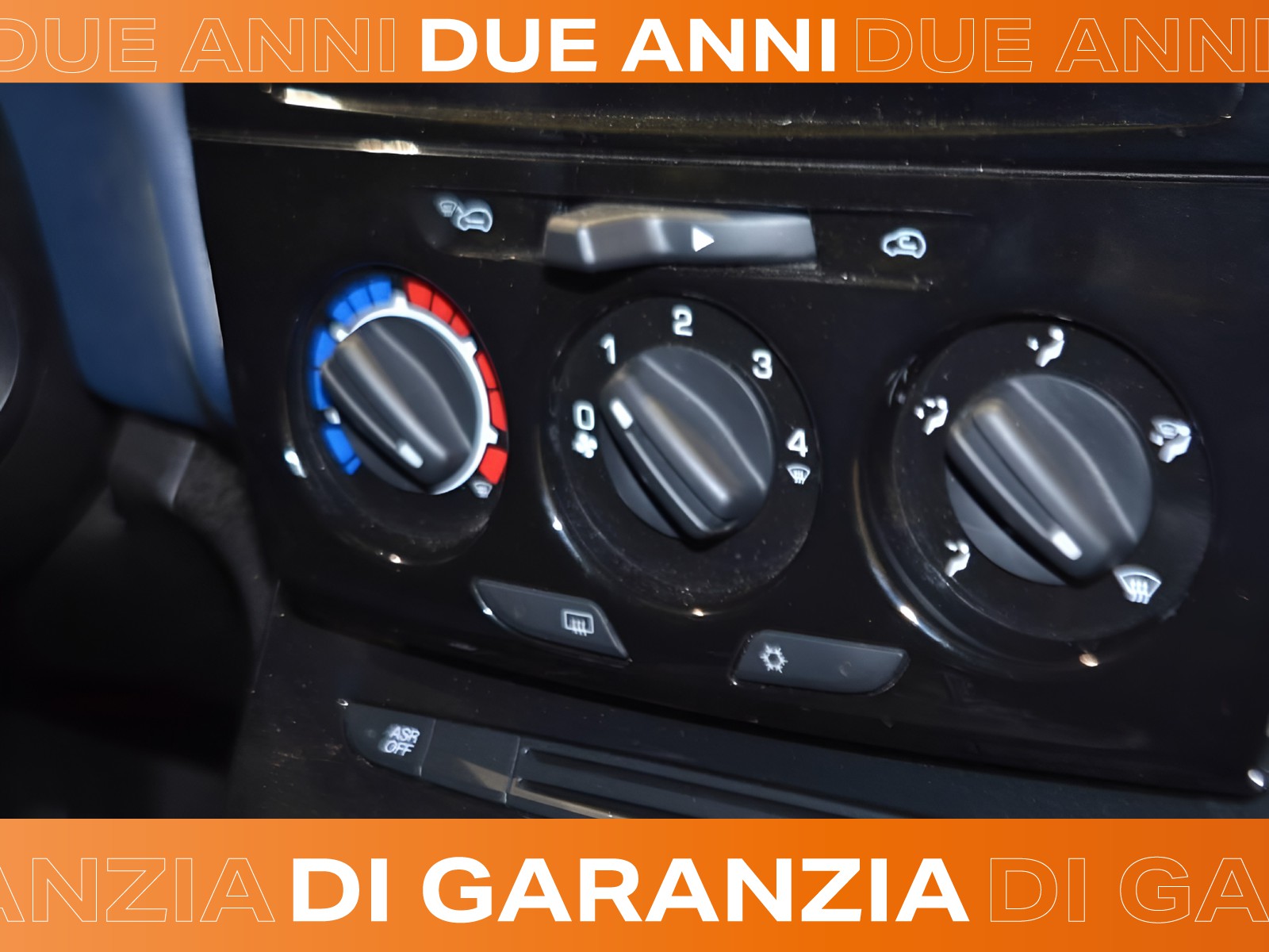 9 - Lancia Ypsilon 1.0 firefly hybrid 70cv platino s&s