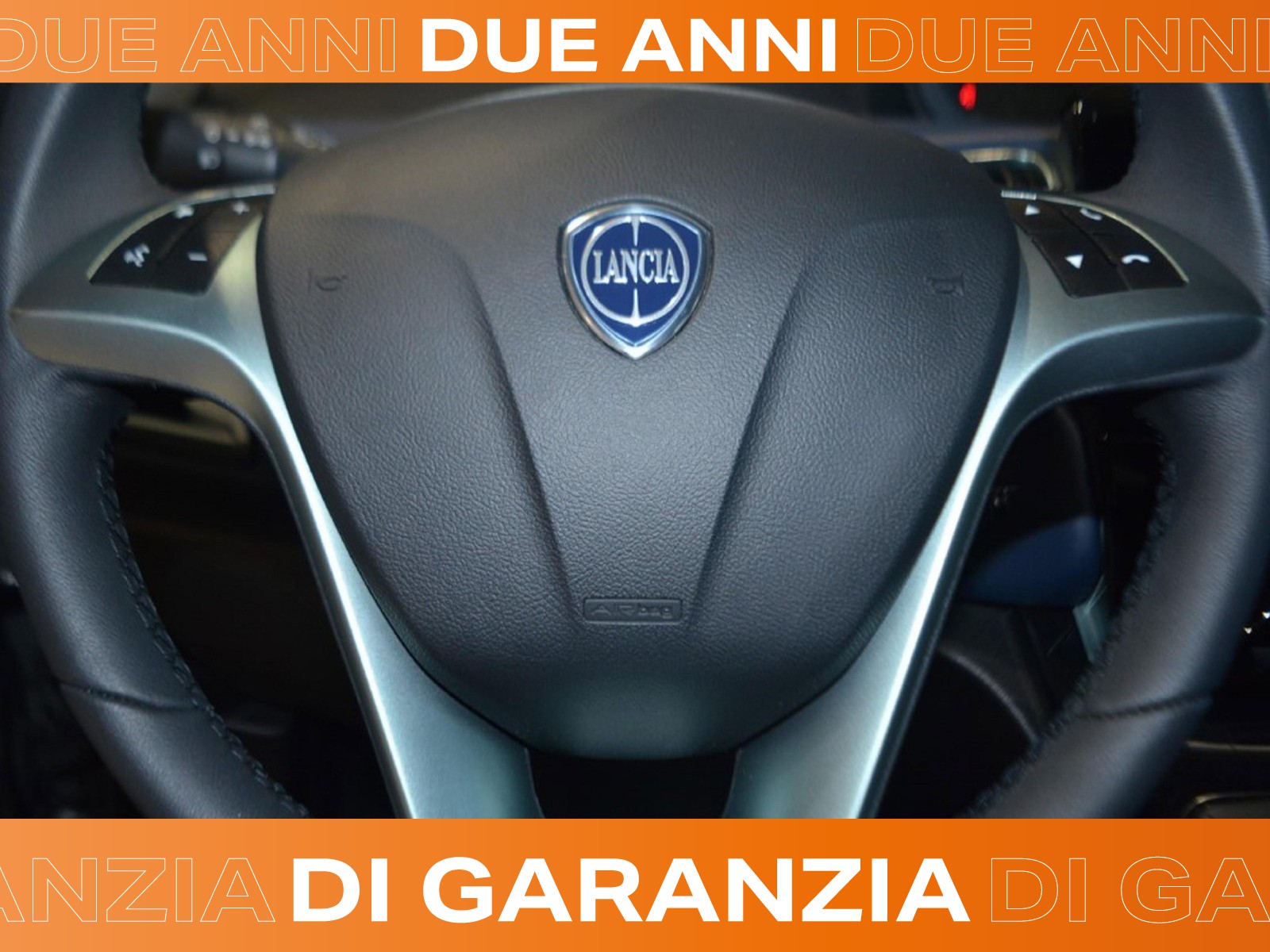 18 - Lancia Ypsilon 1.0 firefly hybrid 70cv platino s&s