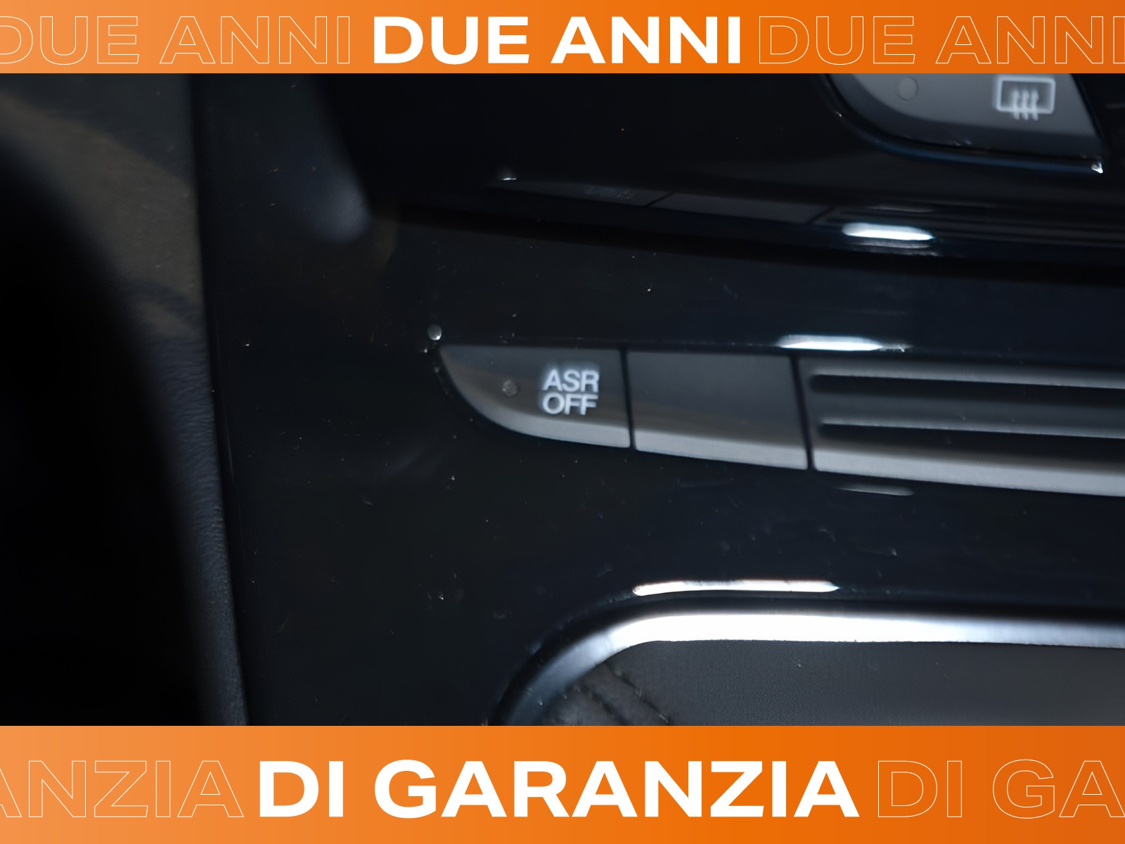 20 - Lancia Ypsilon 1.0 firefly hybrid 70cv platino s&s