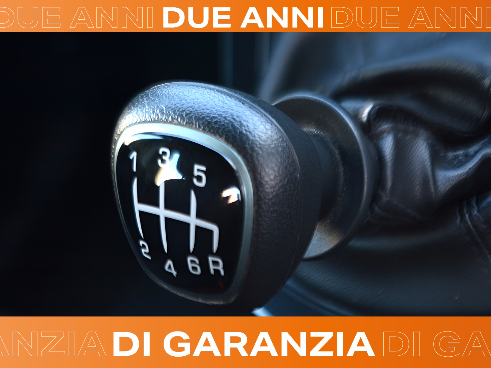 12 - Lancia Ypsilon 1.0 firefly hybrid 70cv platino s&s