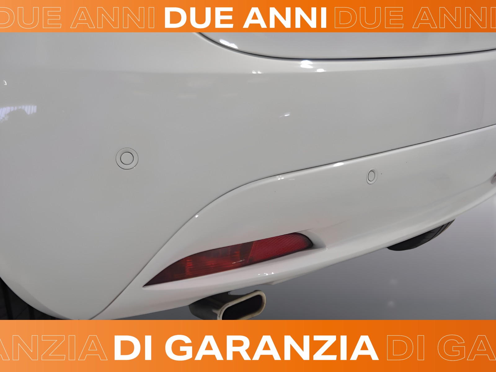 24 - Lancia Ypsilon 1.0 firefly hybrid 70cv platino s&s