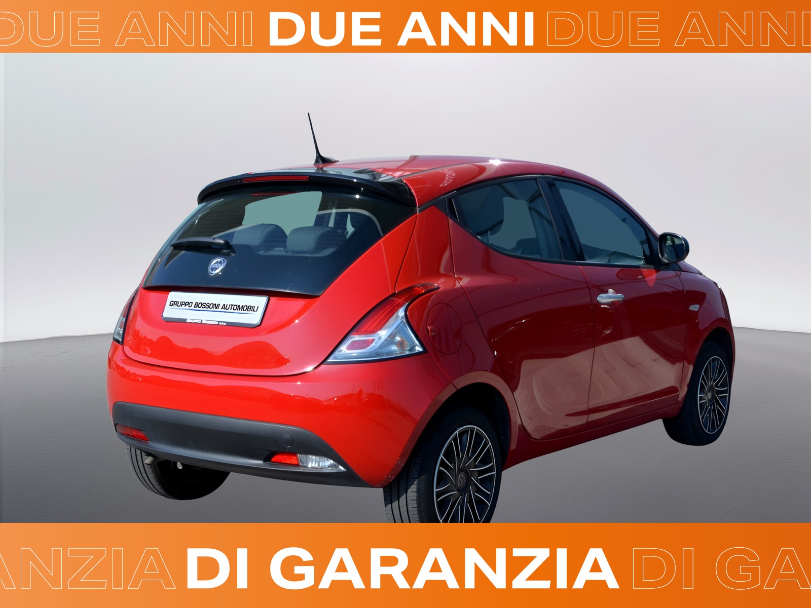 3 - Lancia Ypsilon 1.0 firefly hybrid 70cv oro s&s