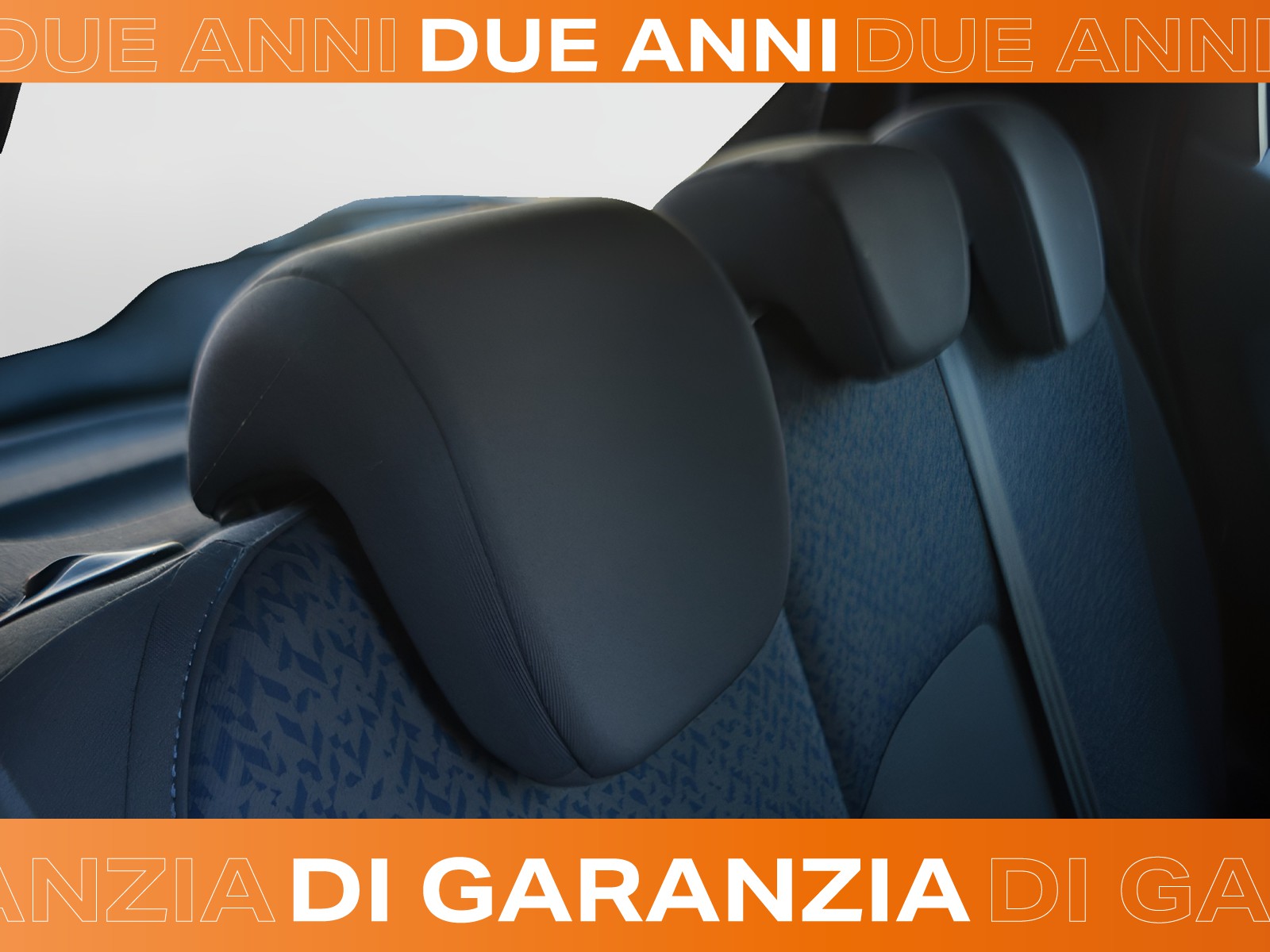 6 - Lancia Ypsilon 1.0 firefly hybrid 70cv oro s&s