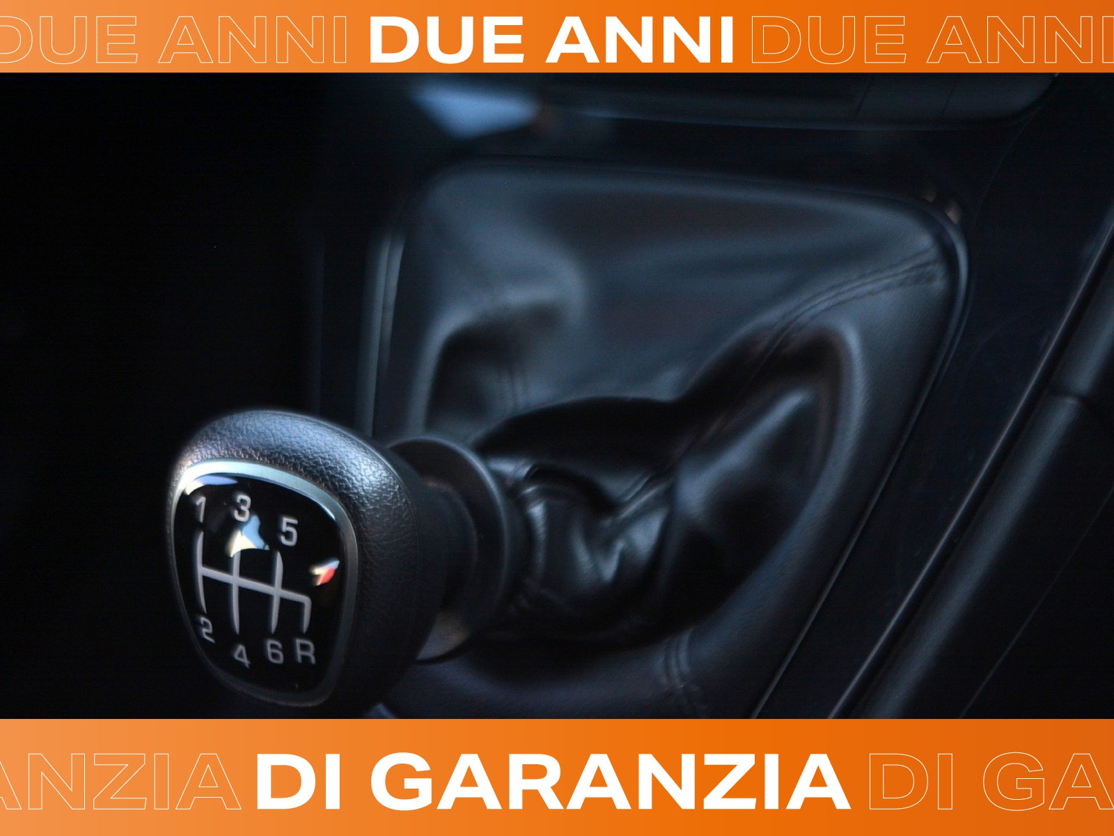 12 - Lancia Ypsilon 1.0 firefly hybrid 70cv oro s&s