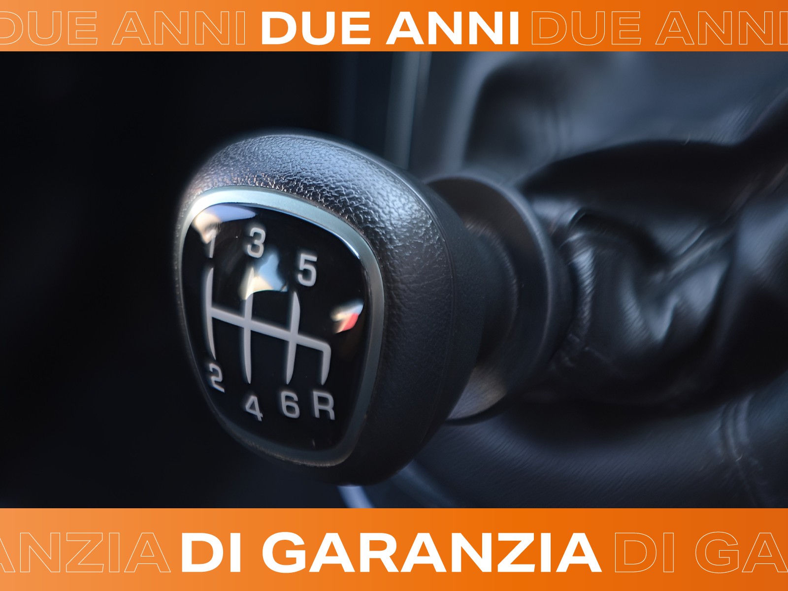 18 - Lancia Ypsilon 1.0 firefly hybrid 70cv oro s&s