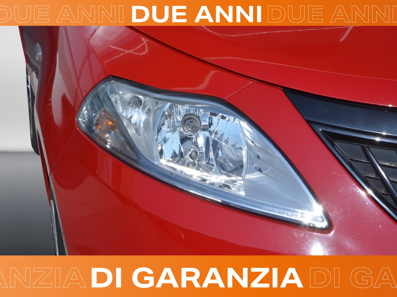 22 - Lancia Ypsilon 1.0 firefly hybrid 70cv oro s&s