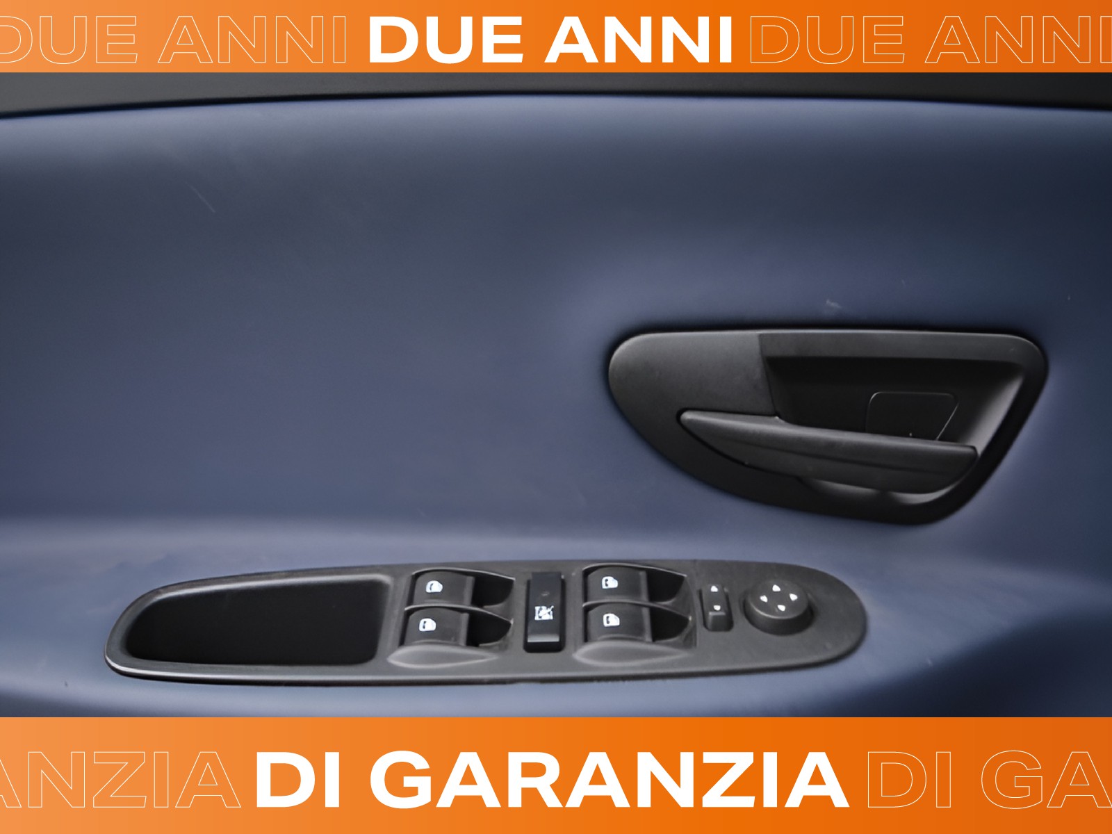 16 - Lancia Ypsilon 1.0 firefly hybrid 70cv platino s&s