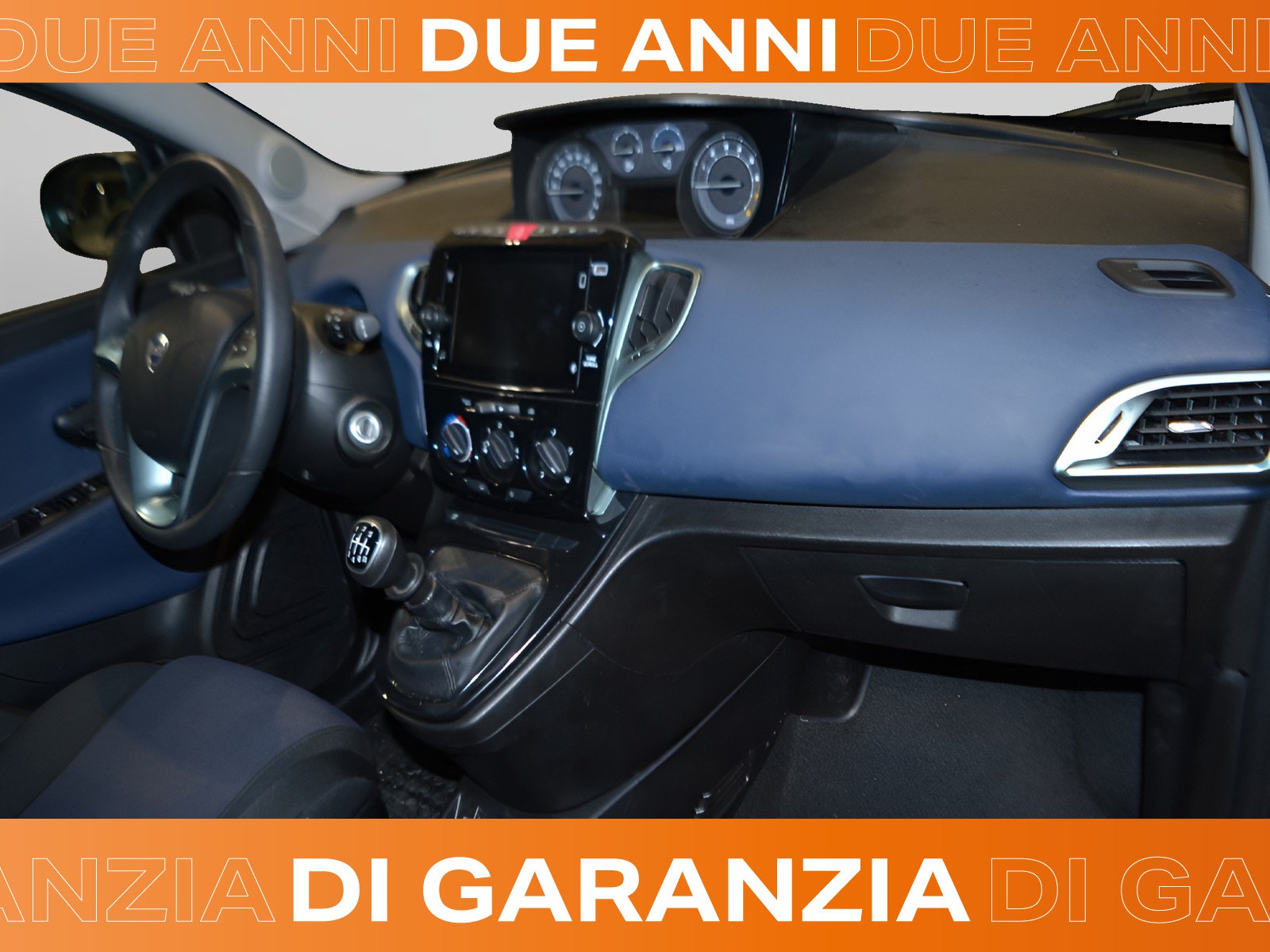 8 - Lancia Ypsilon 1.0 firefly hybrid 70cv platino s&s