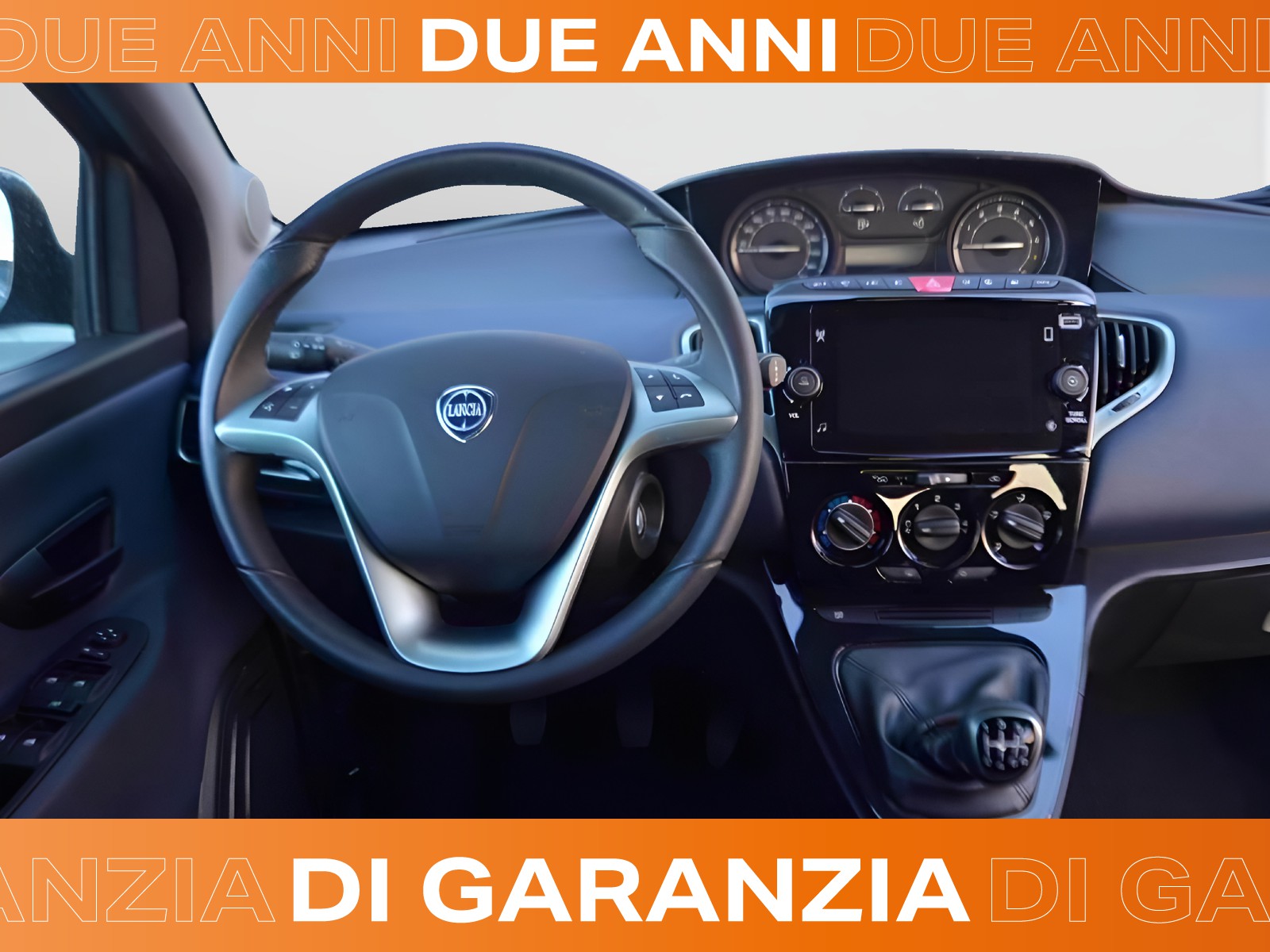 9 - Lancia Ypsilon 1.0 firefly hybrid 70cv platino s&s