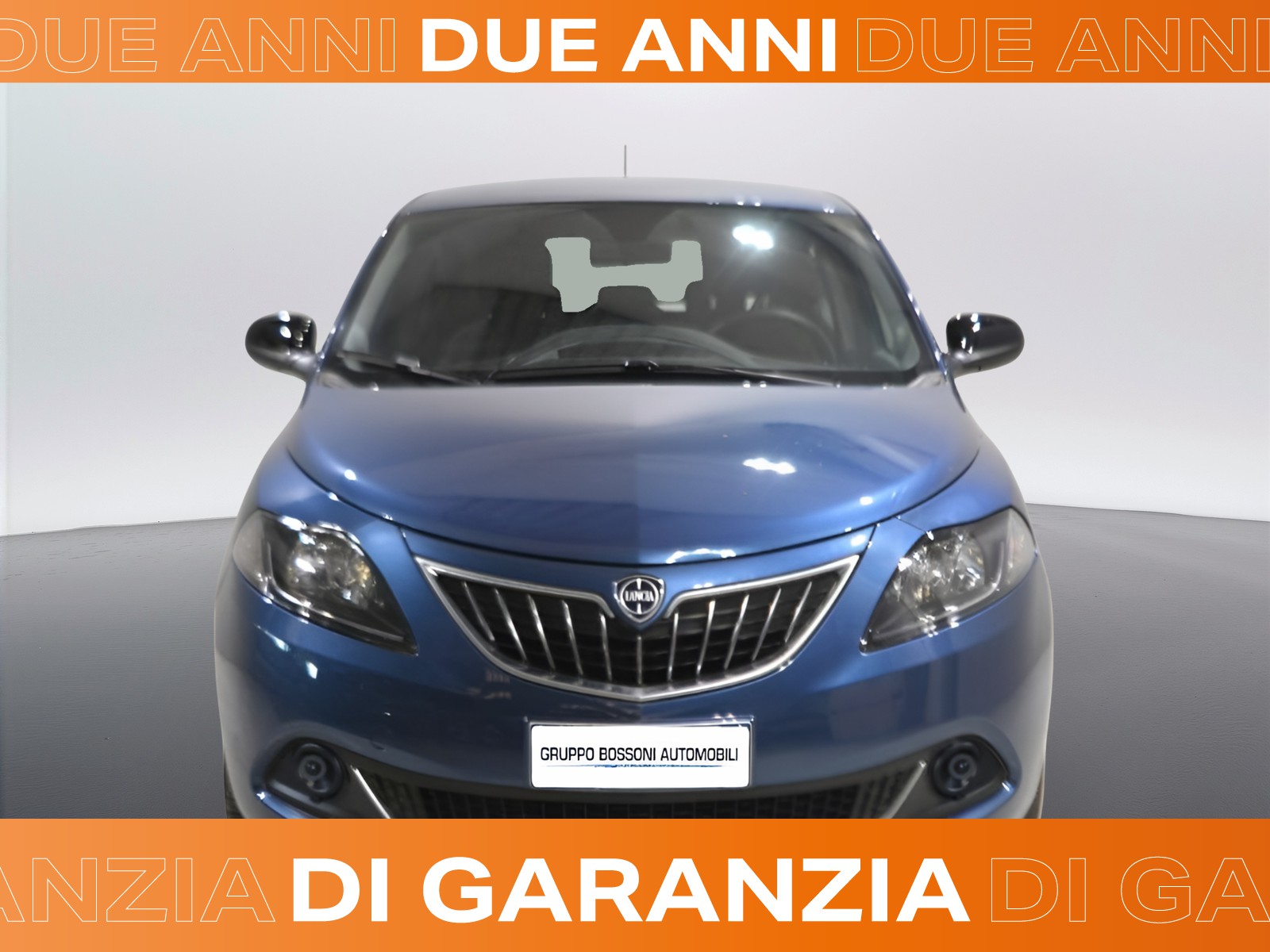 2 - Lancia Ypsilon 1.0 firefly hybrid 70cv platino s&s