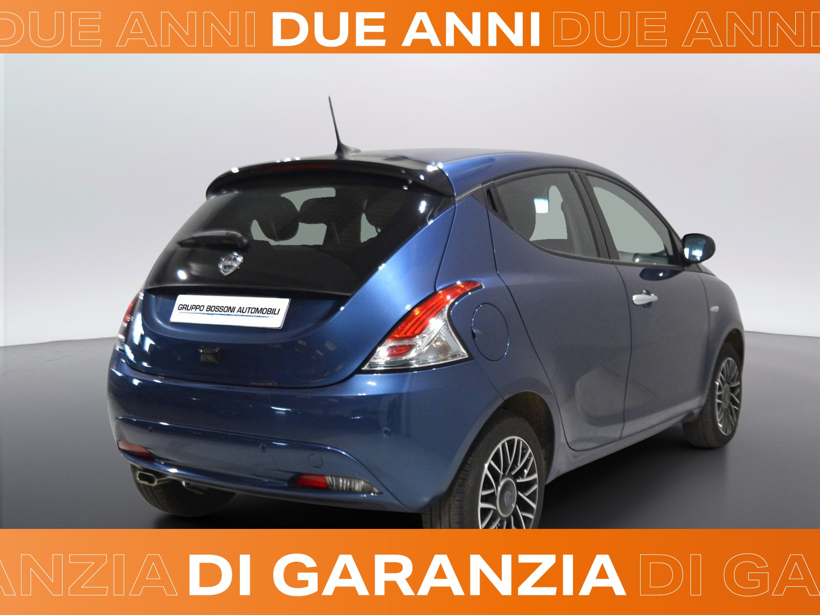 3 - Lancia Ypsilon 1.0 firefly hybrid 70cv platino s&s