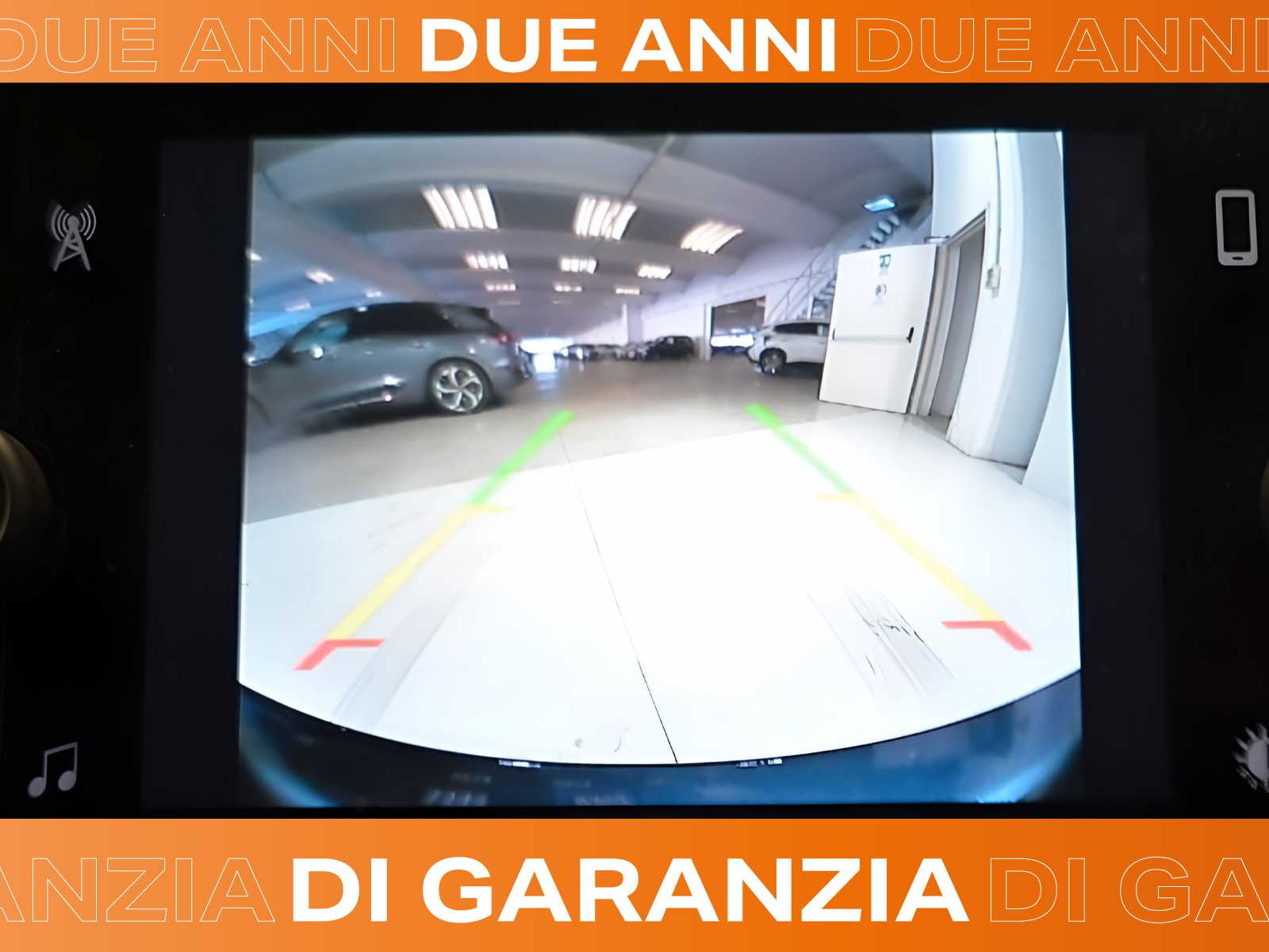 21 - Lancia Ypsilon 1.0 firefly hybrid 70cv platino s&s