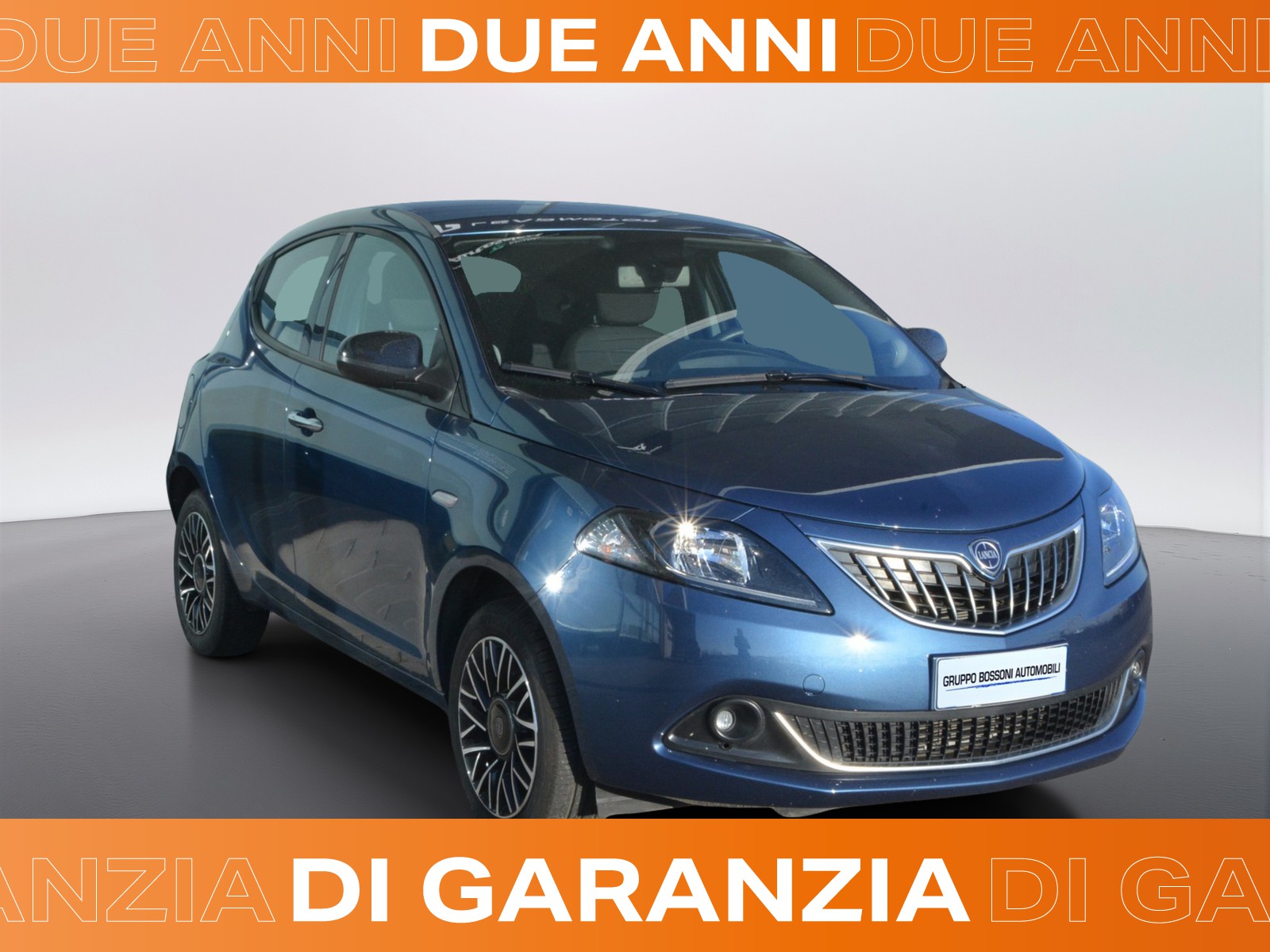 2 - Lancia Ypsilon 1.0 firefly hybrid 70cv platino s&s