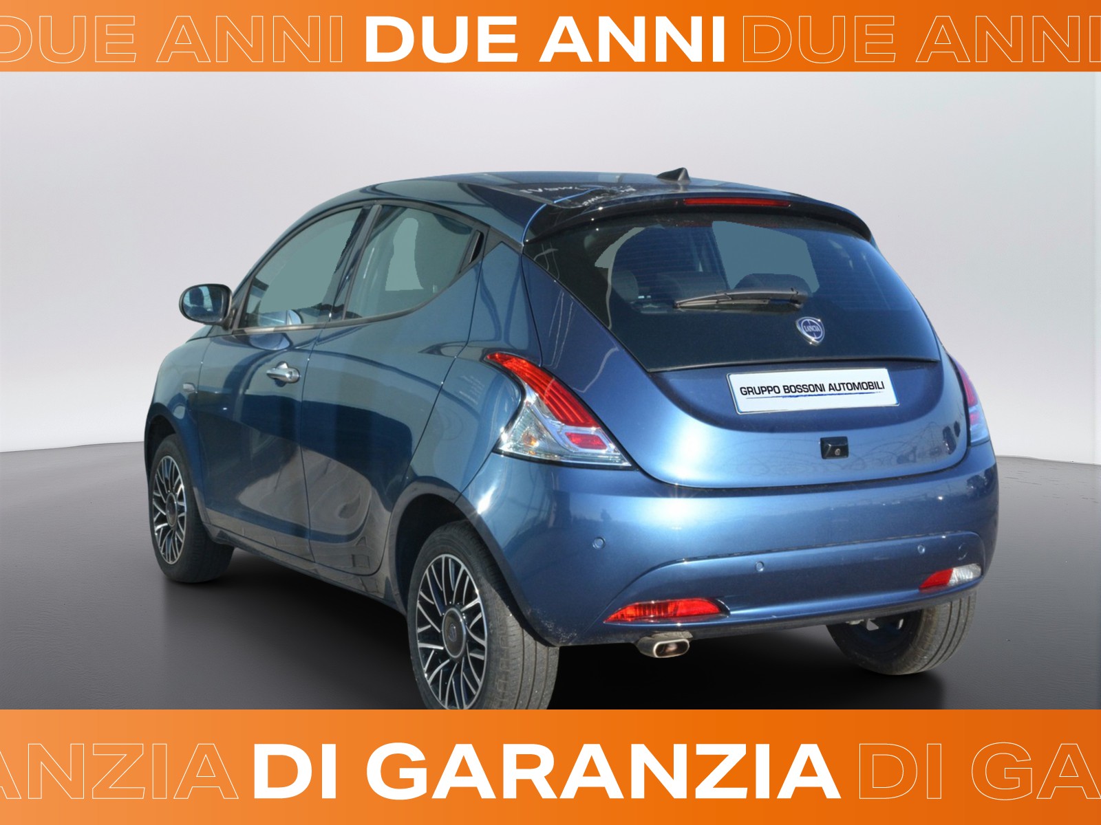 4 - Lancia Ypsilon 1.0 firefly hybrid 70cv platino s&s