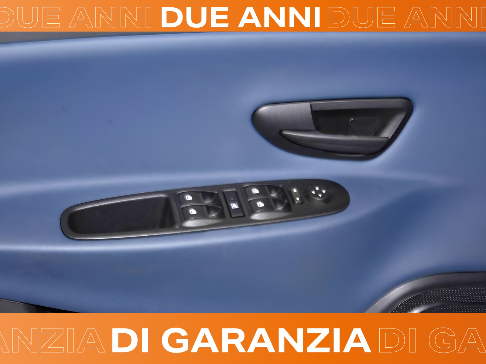 16 - Lancia Ypsilon 1.0 firefly hybrid 70cv platino s&s