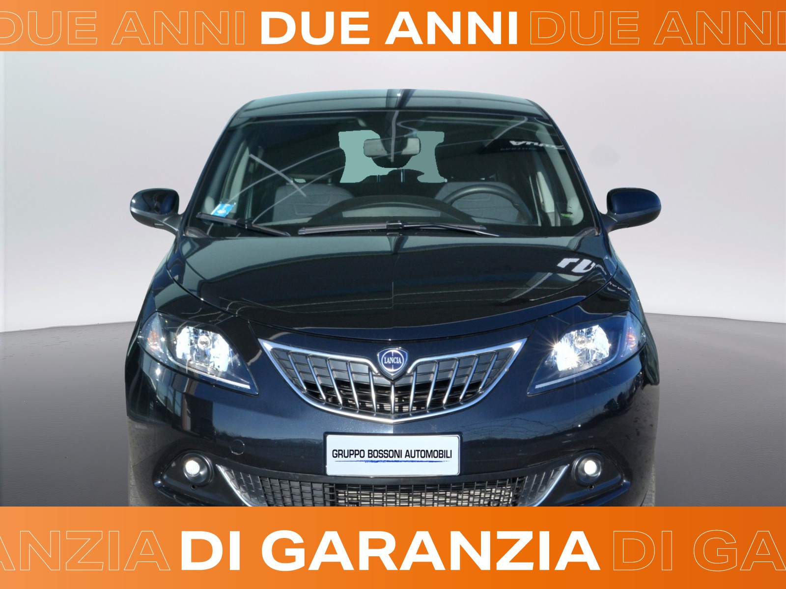 2 - Lancia Ypsilon 1.0 firefly hybrid 70cv platino s&s